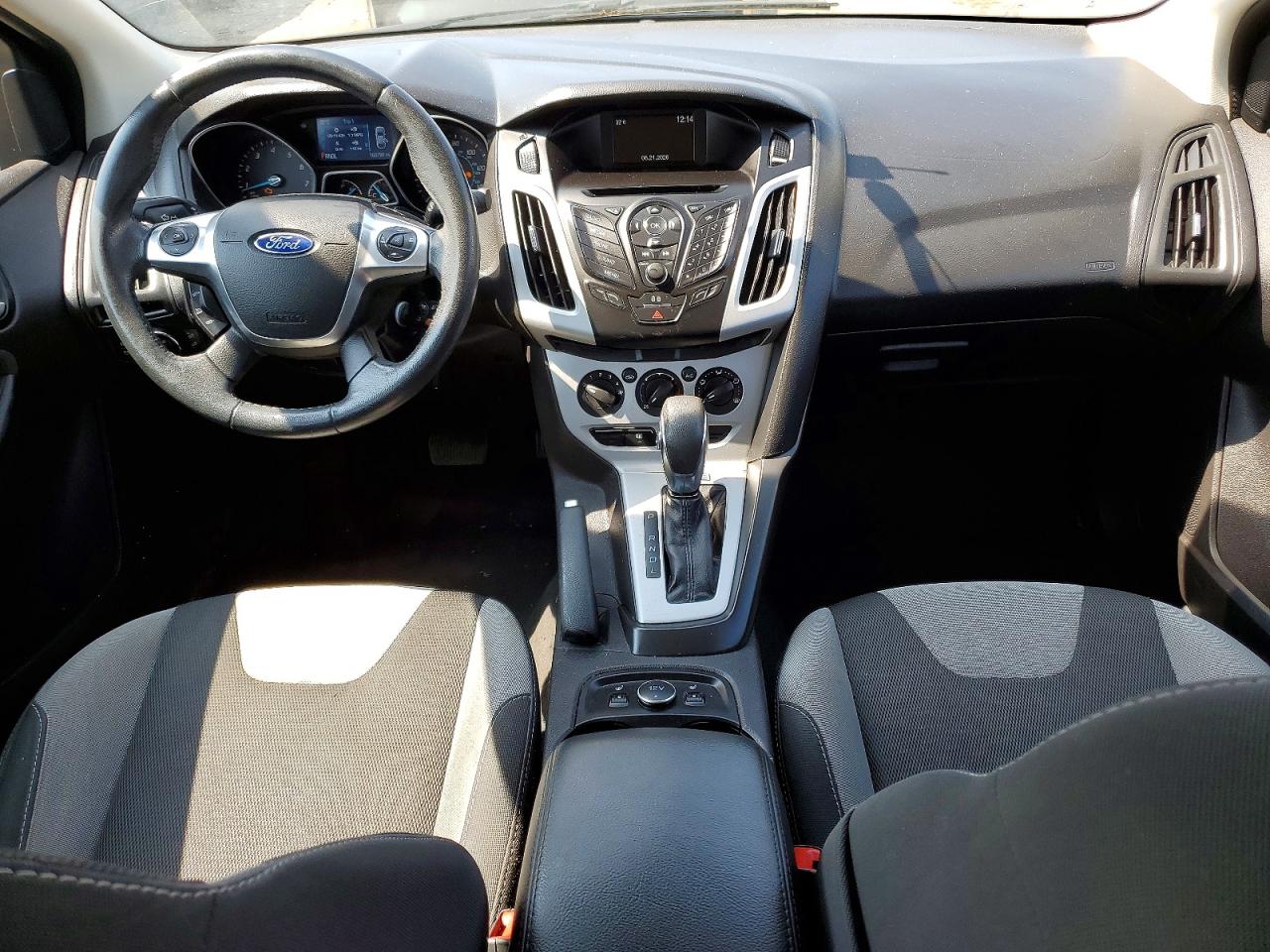 2014 Ford Focus Se Черный vin: 1FADP3F26EL347027