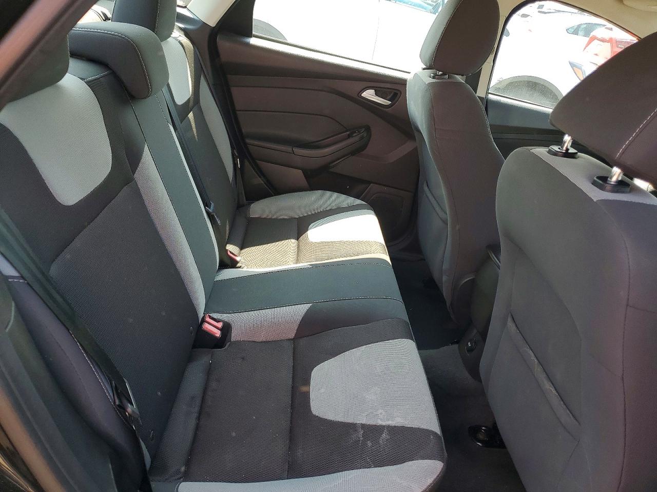 2014 Ford Focus Se Черный vin: 1FADP3F26EL347027