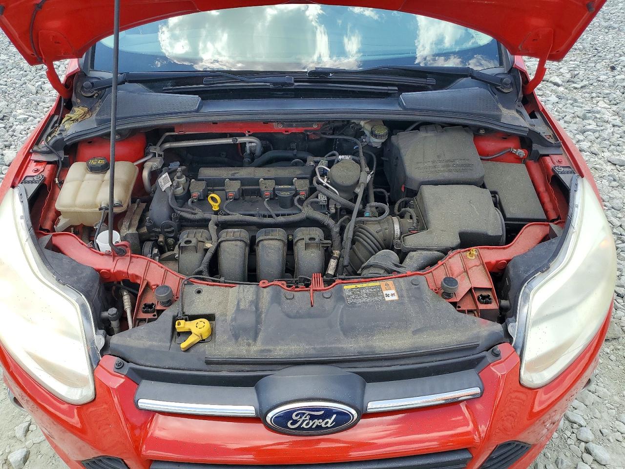 2014 Ford Focus Se Красный vin: 1FADP3F26EL351496