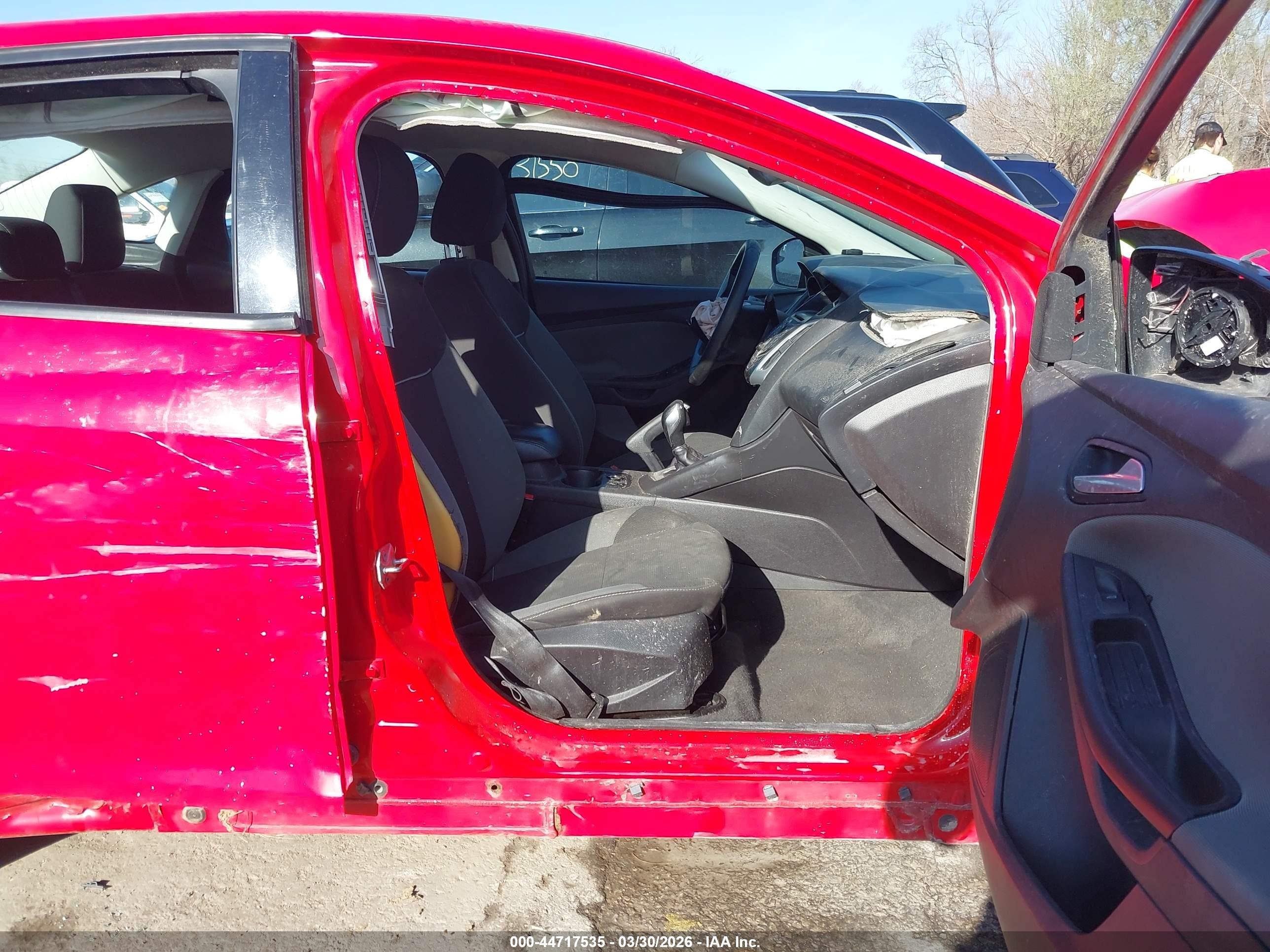 2014 Ford Focus Se Red vin: 1FADP3F26EL360585