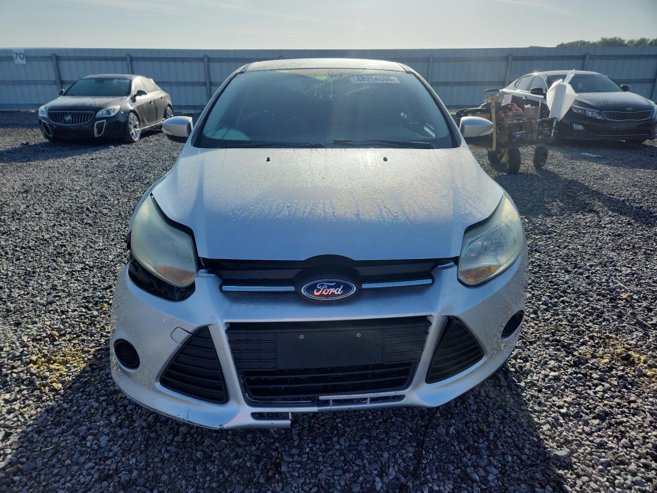 2014 Ford Focus Se Серебряный vin: 1FADP3F26EL362997
