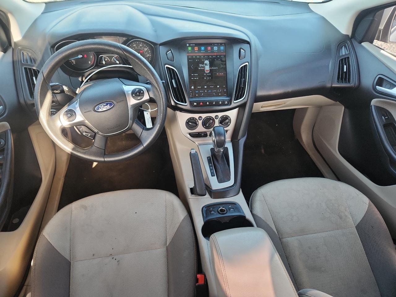 2014 Ford Focus Se Серебряный vin: 1FADP3F26EL362997