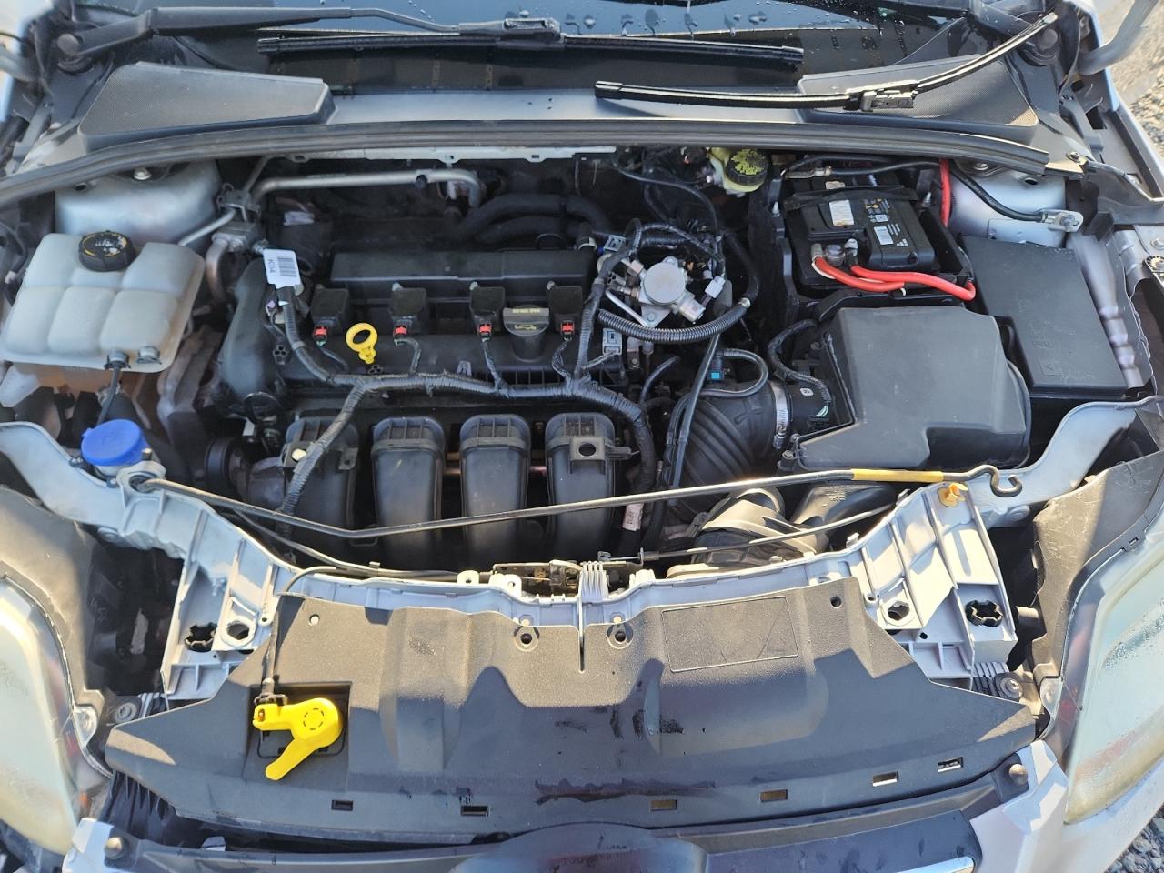 2014 Ford Focus Se Серебряный vin: 1FADP3F26EL362997