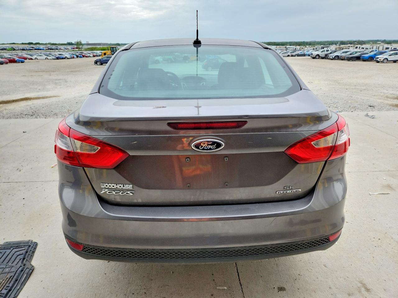 2014 Ford Focus Se Gray vin: 1FADP3F26EL363017
