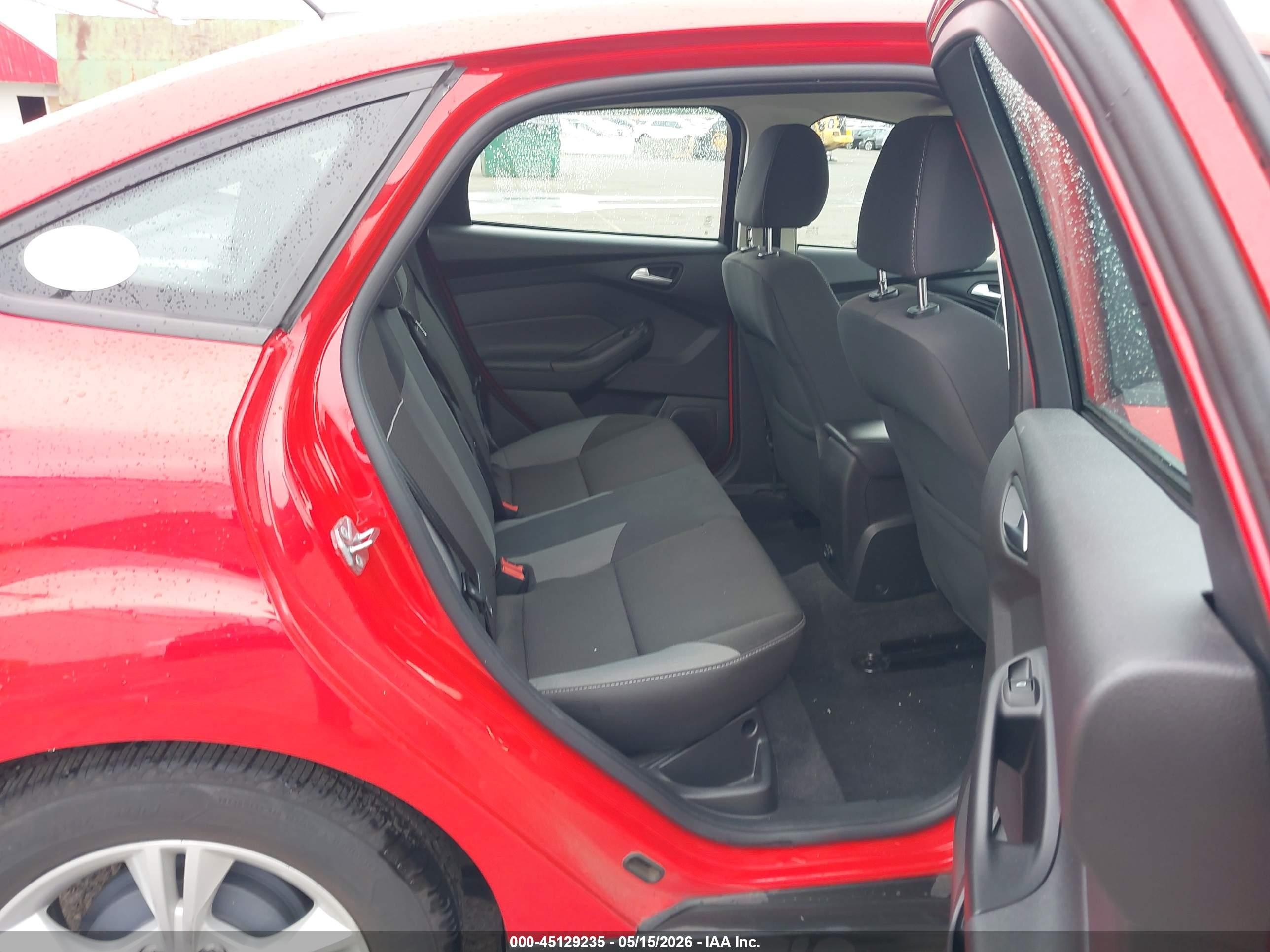 2014 Ford Focus Se Red vin: 1FADP3F26EL364040