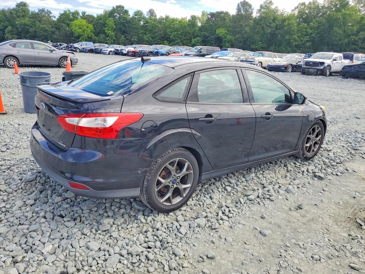 2014 Ford Focus Se Black vin: 1FADP3F26EL371067