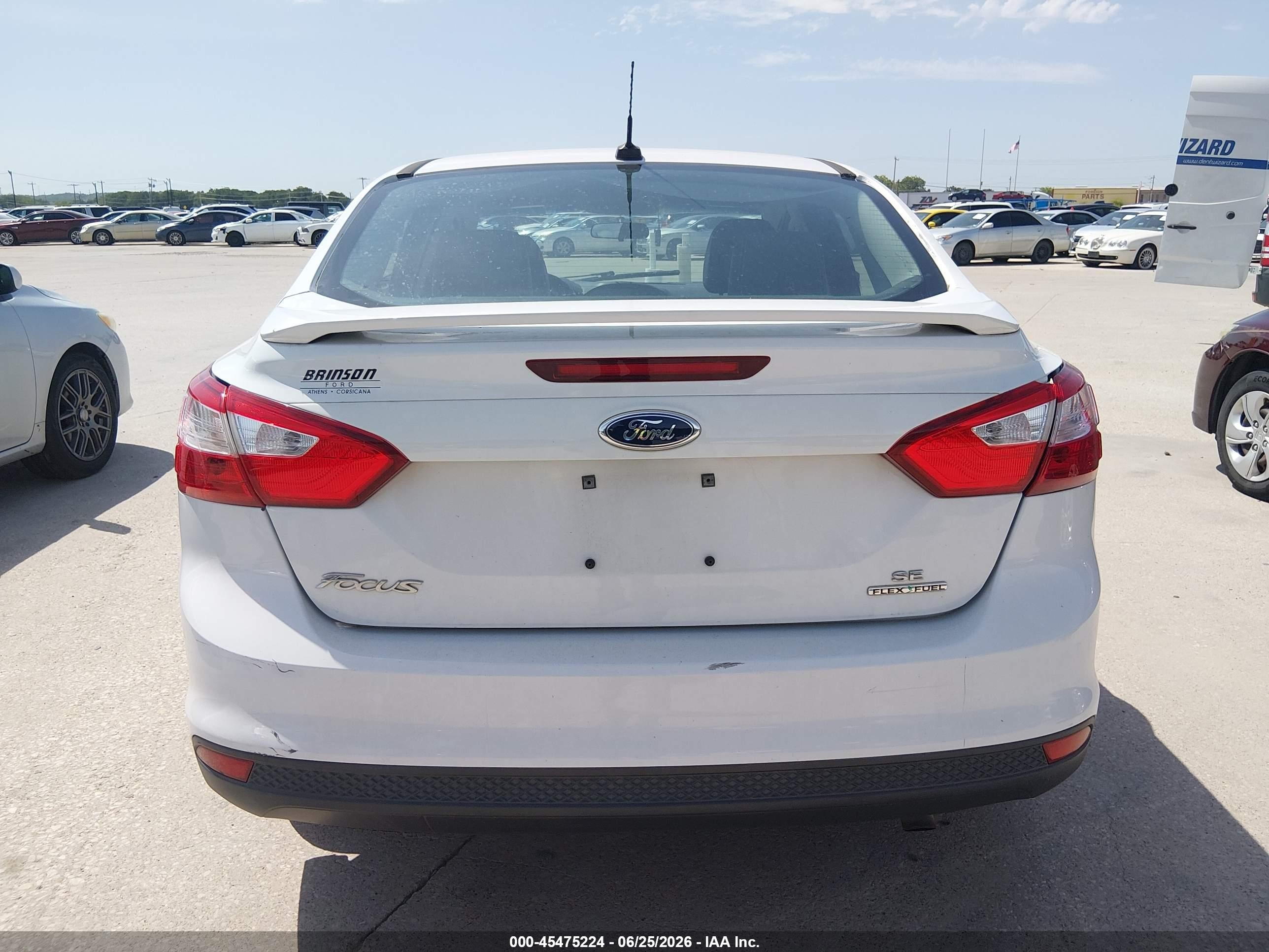 2014 Ford Focus Se White vin: 1FADP3F26EL389911