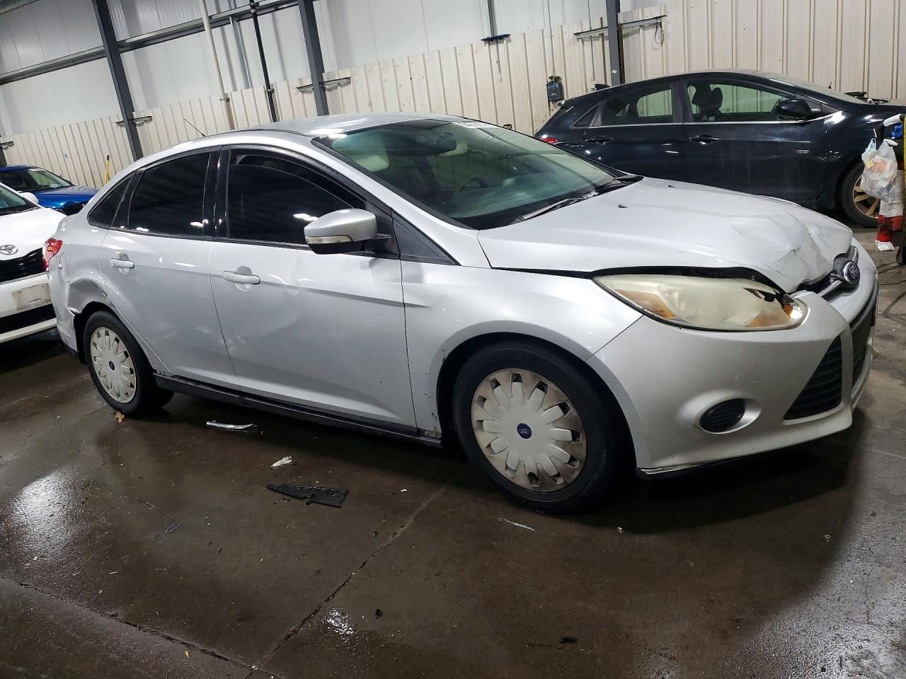 2014 Ford Focus Se Silver vin: 1FADP3F26EL393926