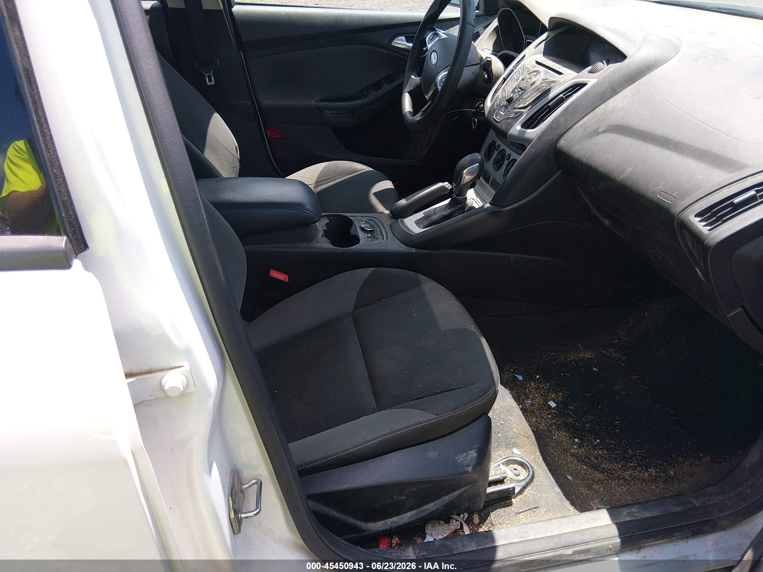 2014 Ford Focus Se White vin: 1FADP3F26EL405380