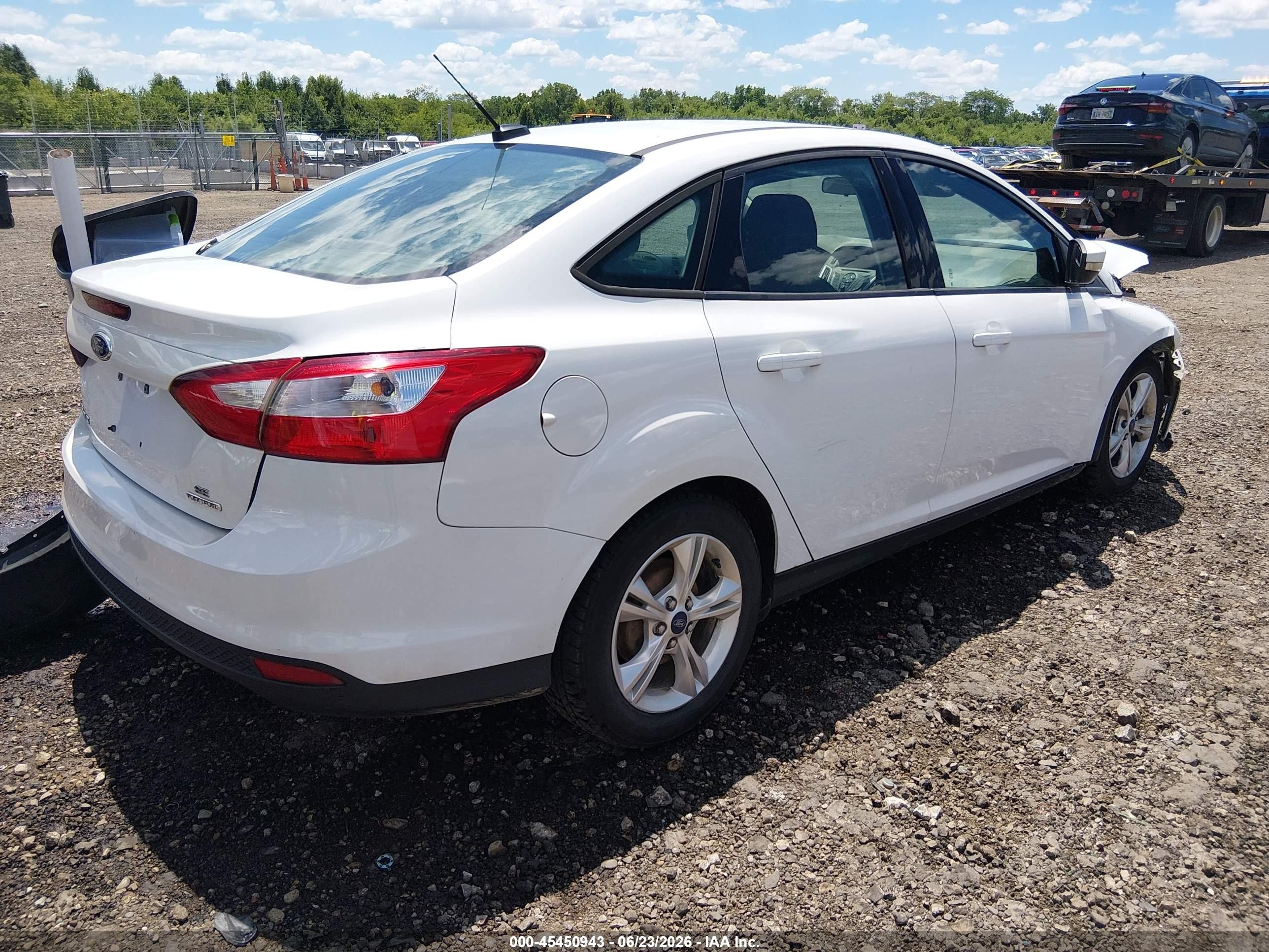 2014 Ford Focus Se White vin: 1FADP3F26EL405380