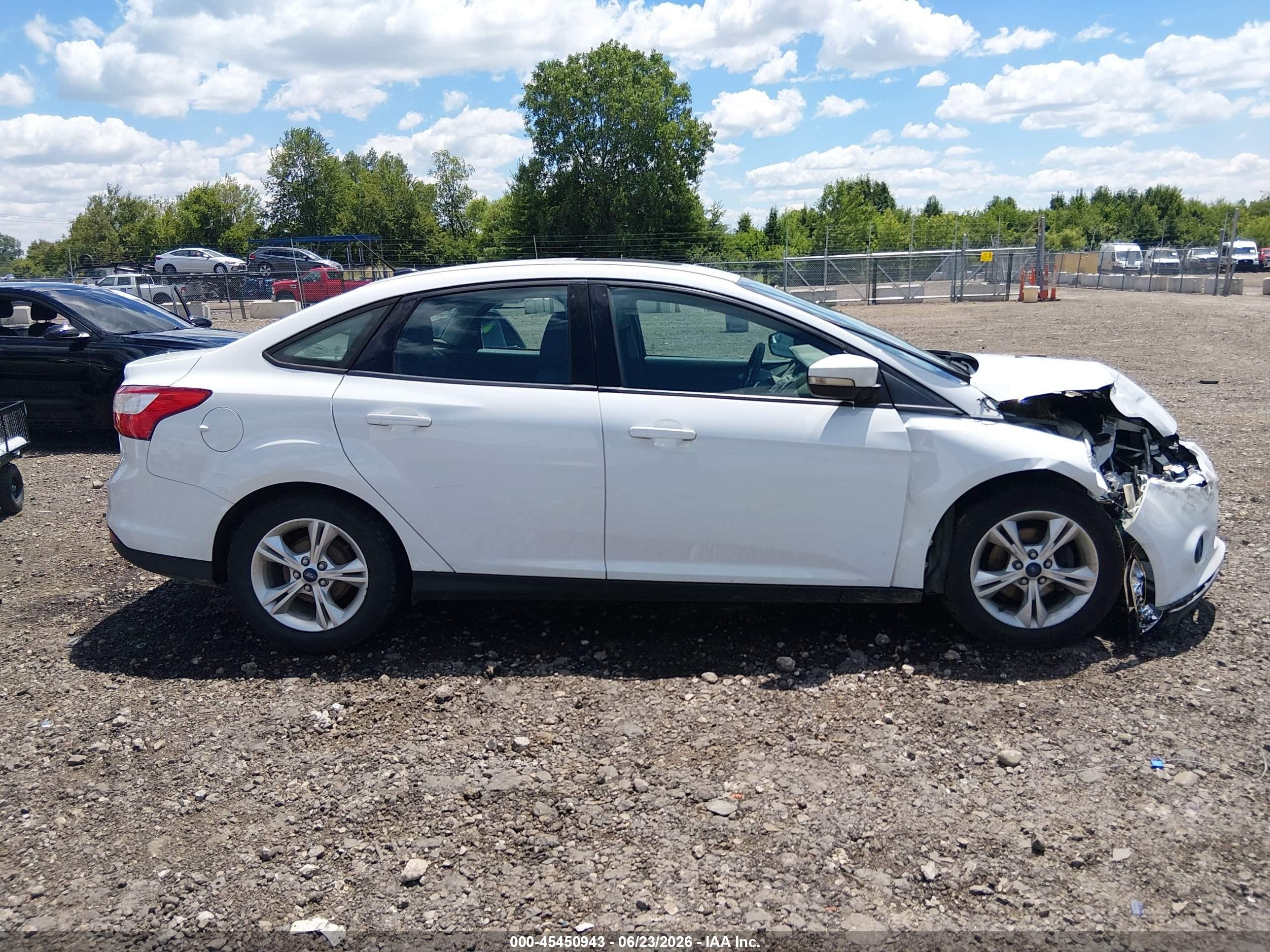 2014 Ford Focus Se White vin: 1FADP3F26EL405380