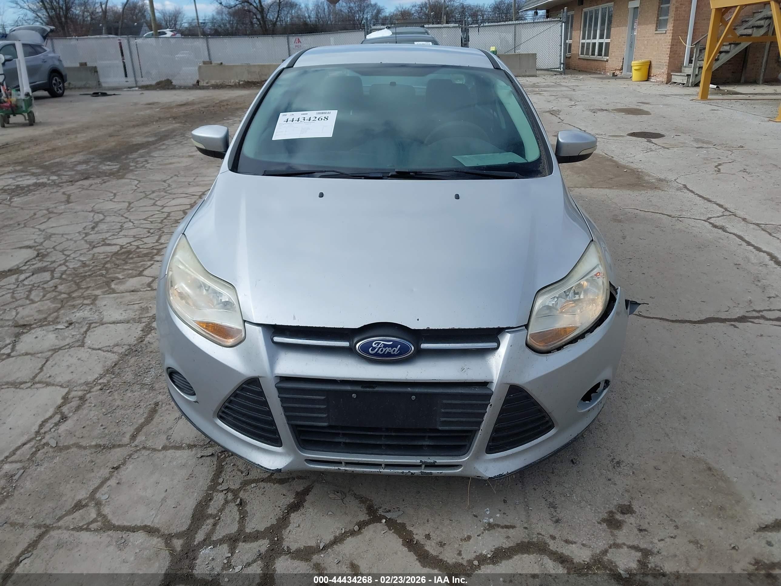 2014 Ford Focus Se Silver vin: 1FADP3F26EL414709