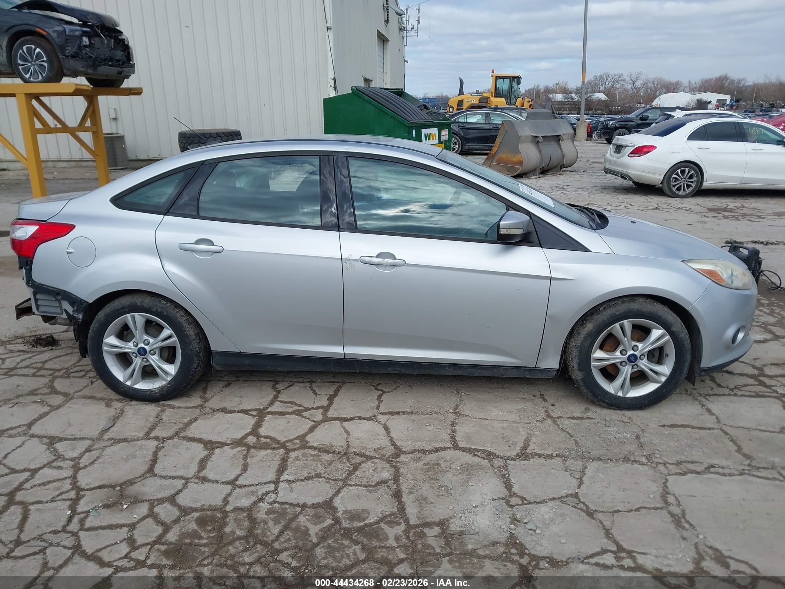 2014 Ford Focus Se Silver vin: 1FADP3F26EL414709