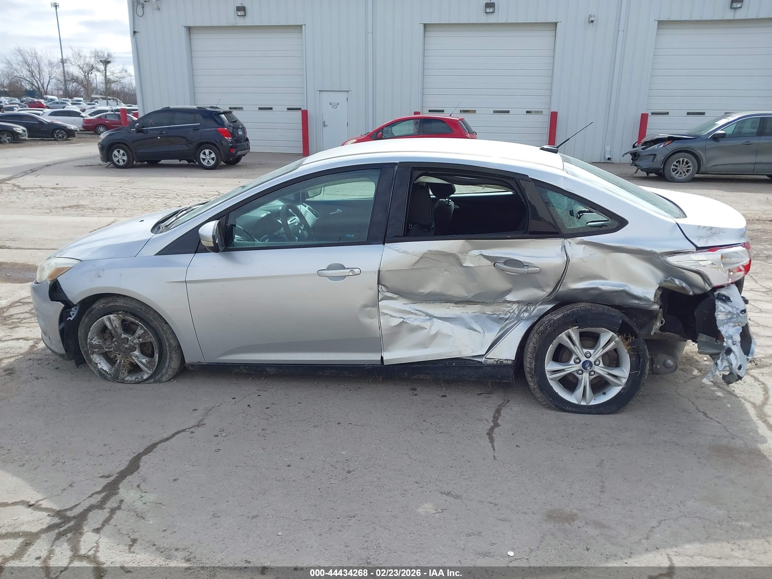 2014 Ford Focus Se Silver vin: 1FADP3F26EL414709