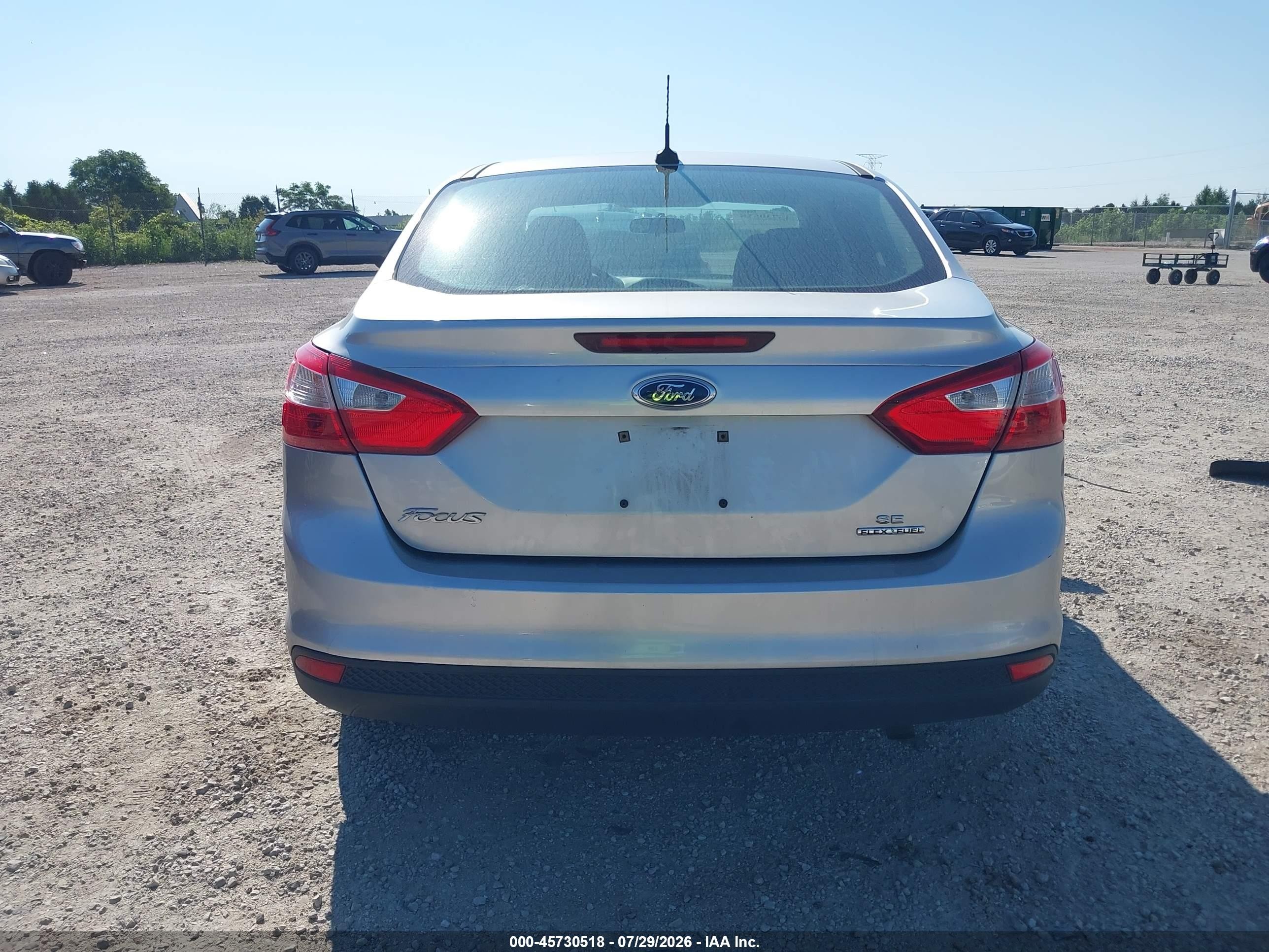 2014 Ford Focus Se Silver vin: 1FADP3F26EL427458