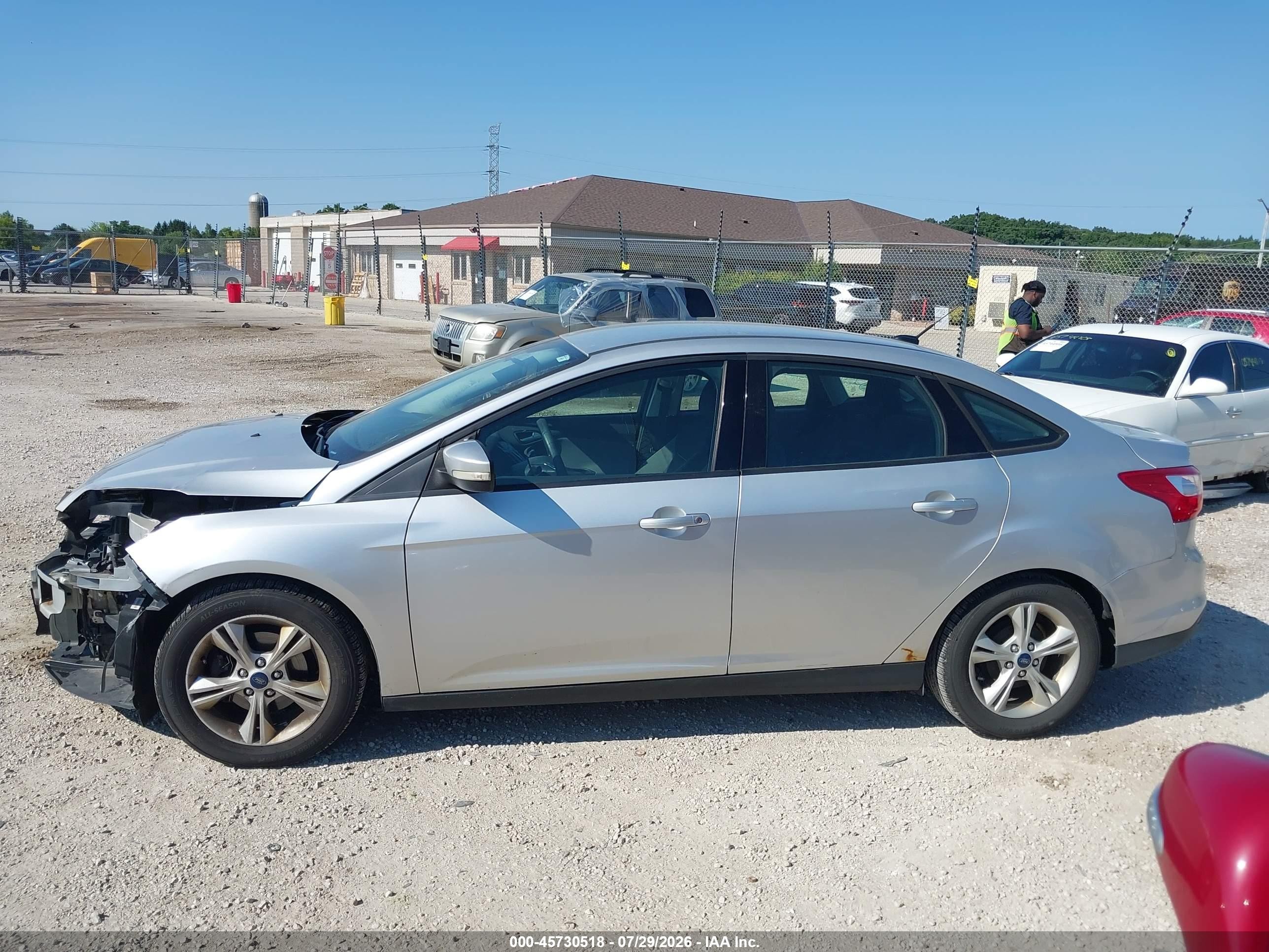 2014 Ford Focus Se Silver vin: 1FADP3F26EL427458