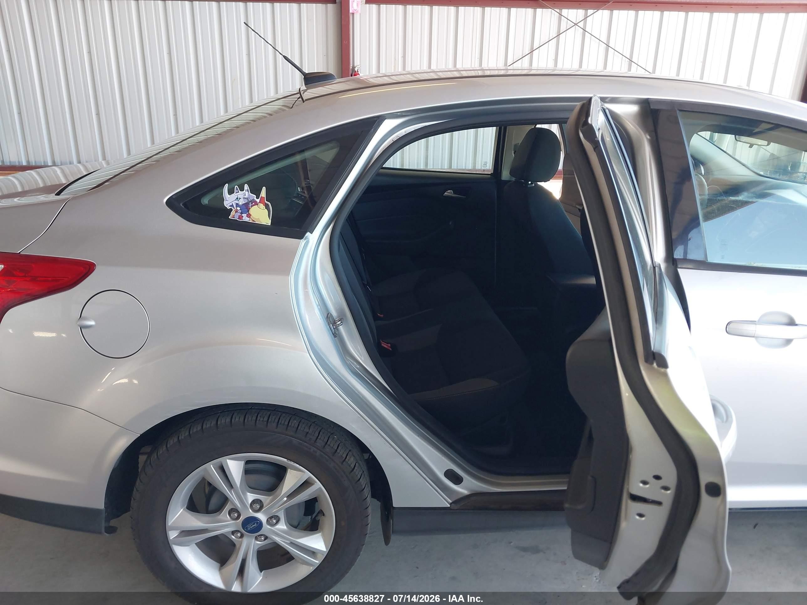 2014 Ford Focus Se Silver vin: 1FADP3F26EL429386