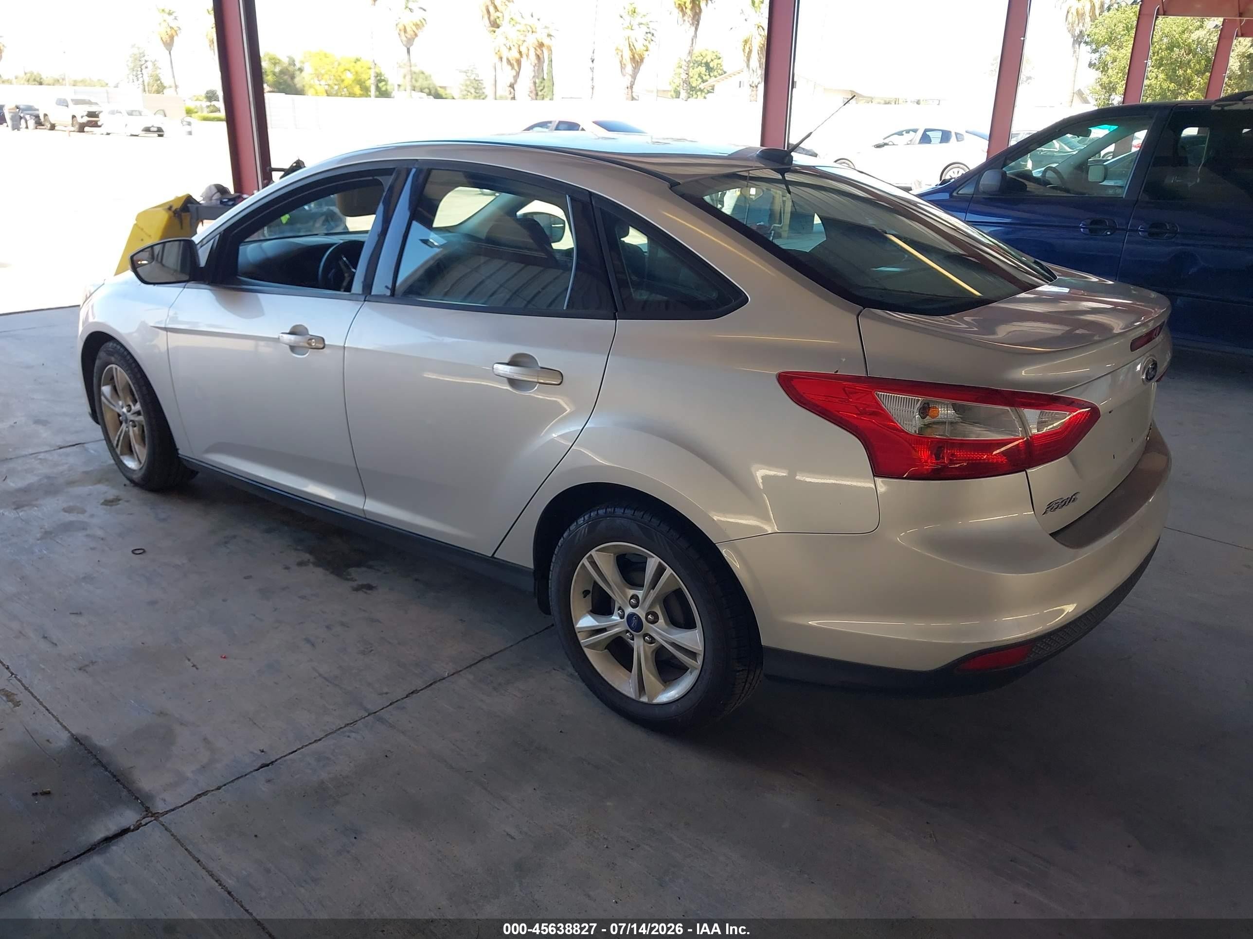 2014 Ford Focus Se Silver vin: 1FADP3F26EL429386
