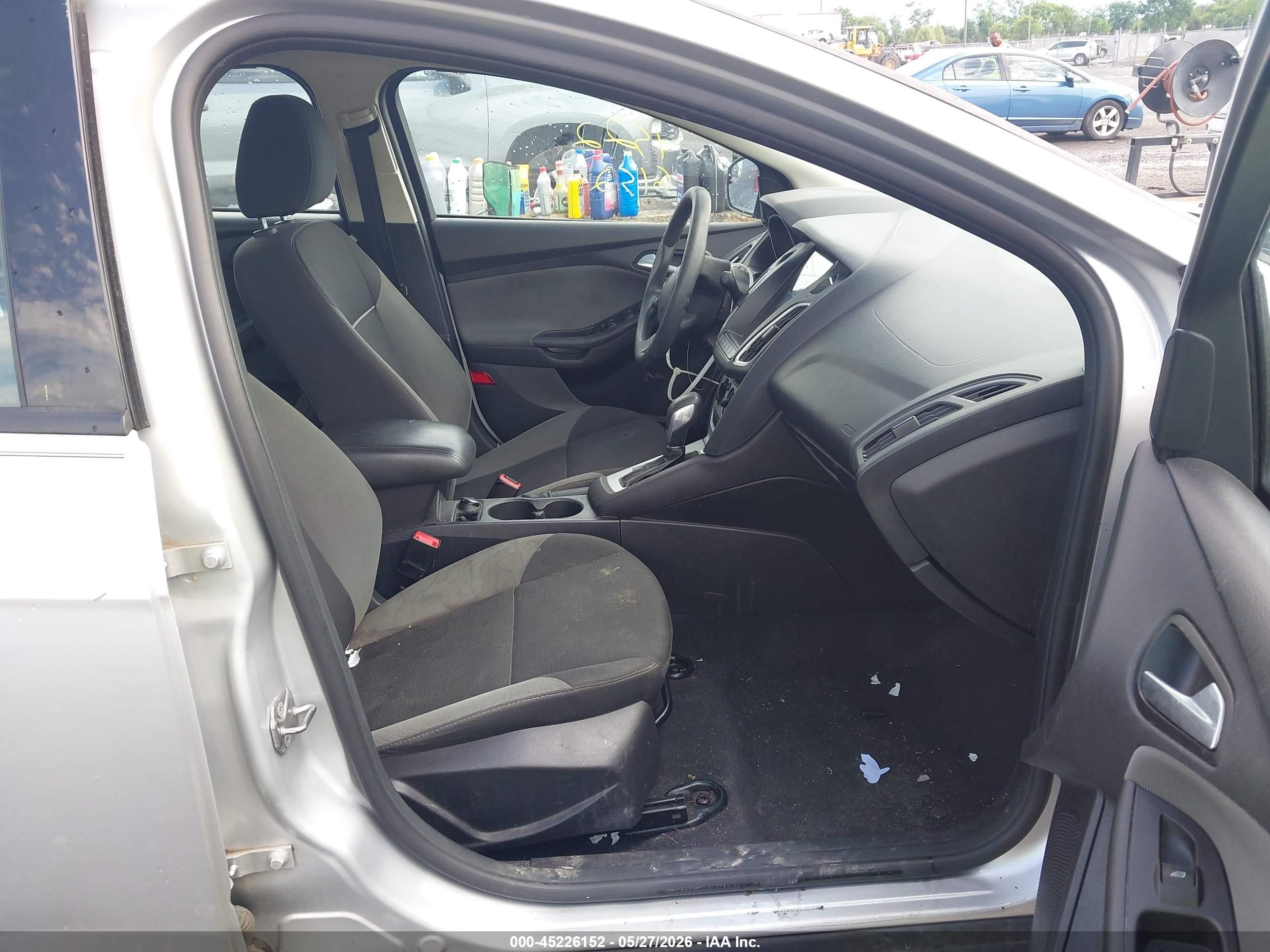 2014 Ford Focus Se Silver vin: 1FADP3F26EL429727