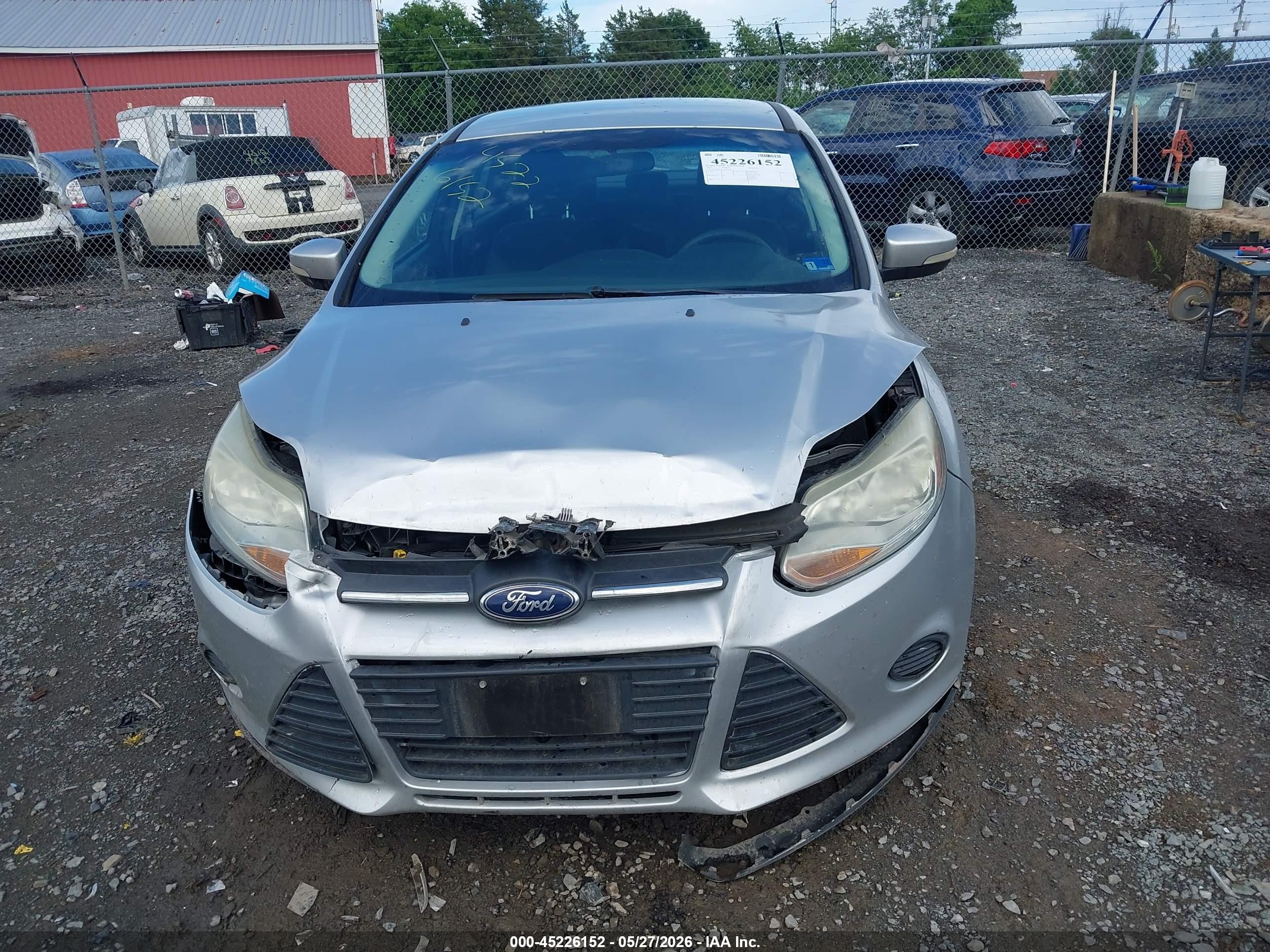 2014 Ford Focus Se Silver vin: 1FADP3F26EL429727