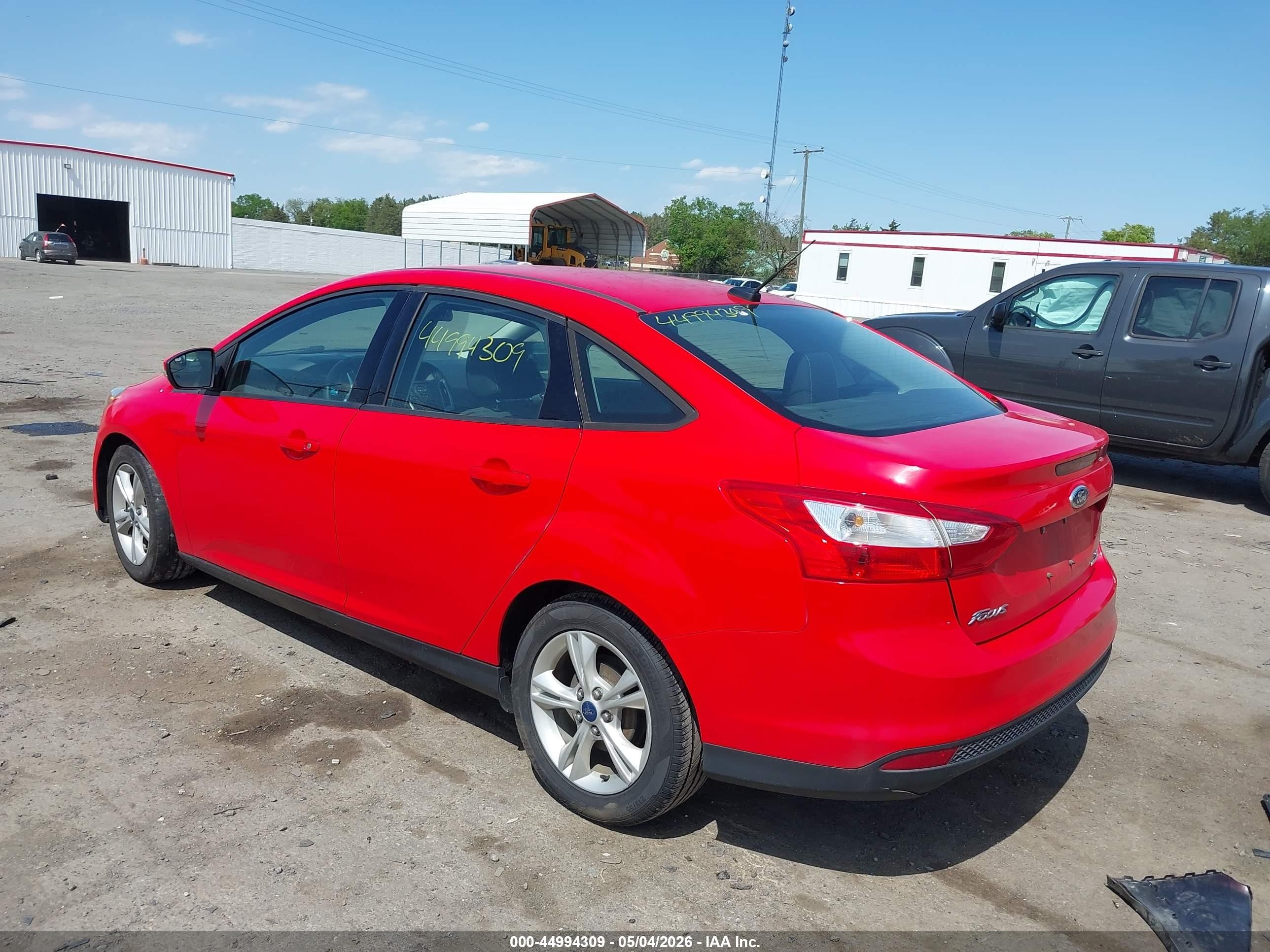 2014 Ford Focus Se Red vin: 1FADP3F26EL448245