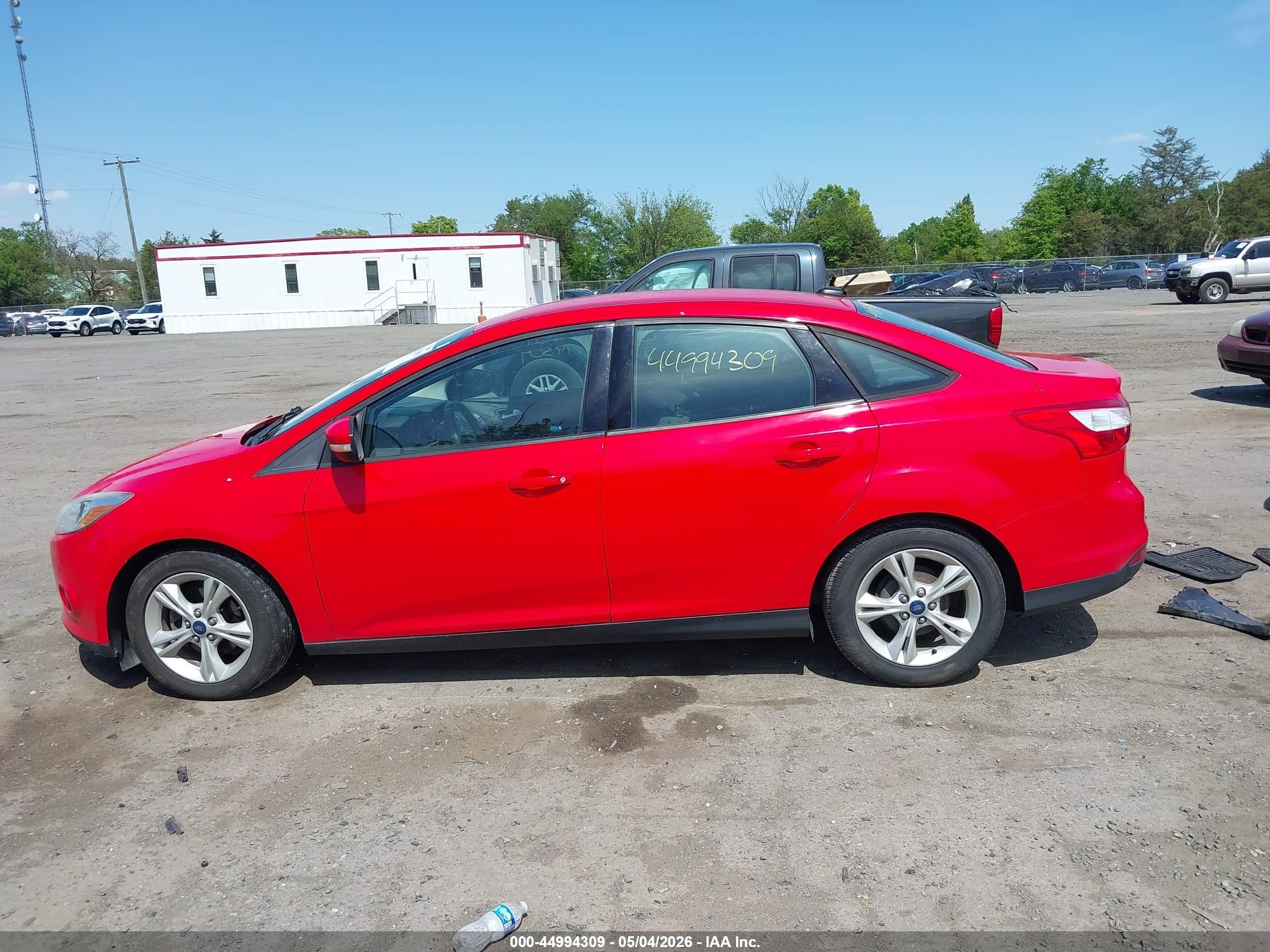 2014 Ford Focus Se Red vin: 1FADP3F26EL448245