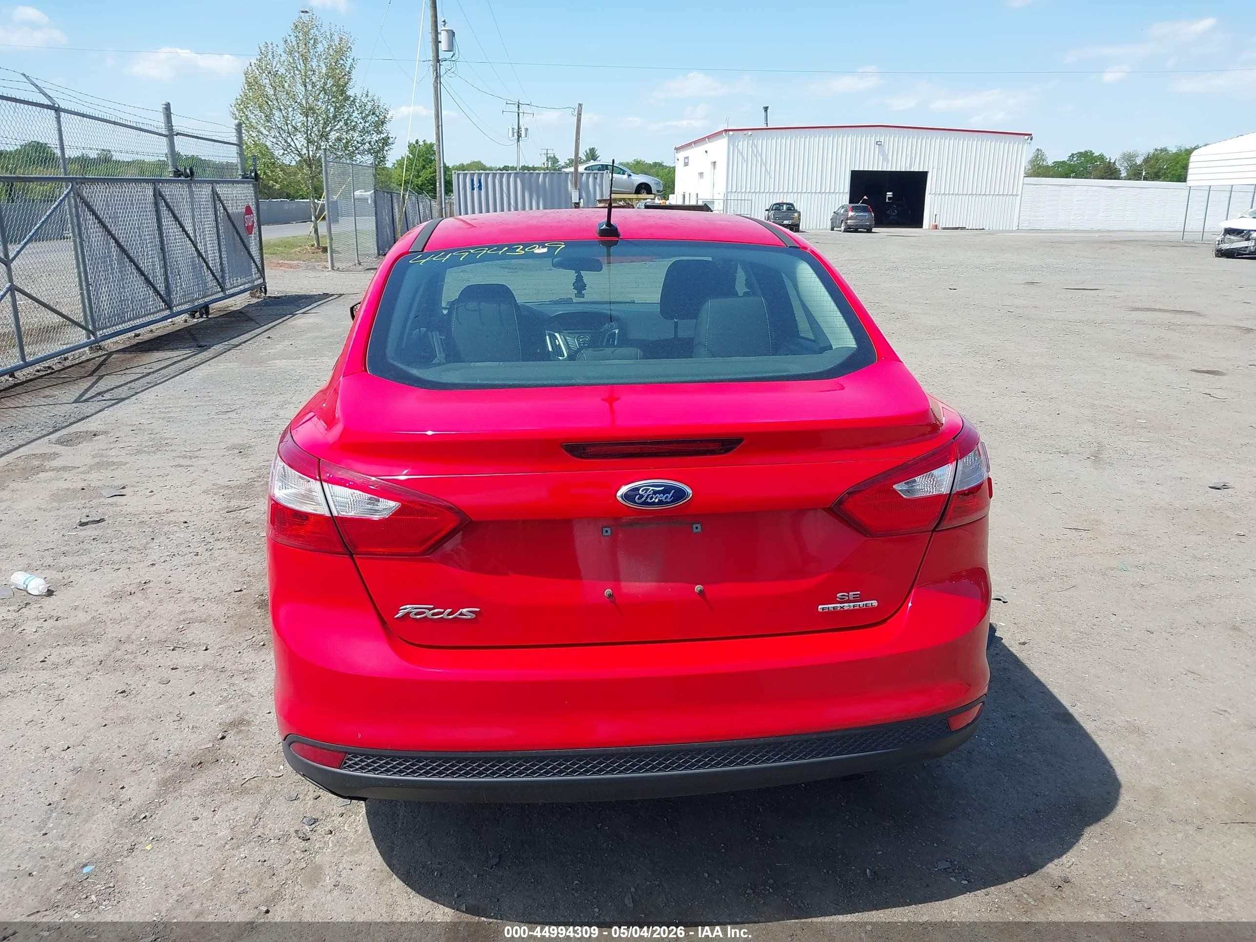 2014 Ford Focus Se Red vin: 1FADP3F26EL448245