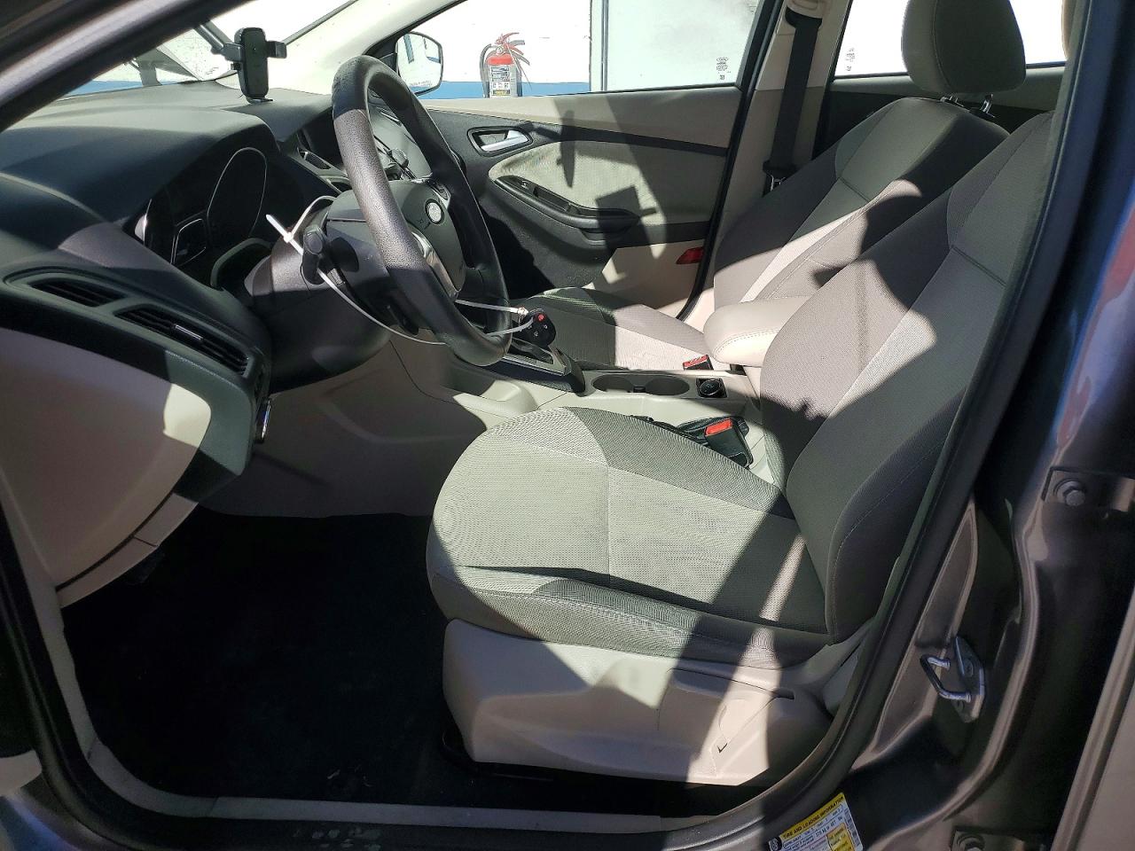 2014 Ford Focus Se Gray vin: 1FADP3F26EL453932