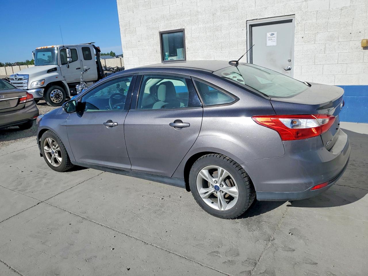 2014 Ford Focus Se Gray vin: 1FADP3F26EL453932