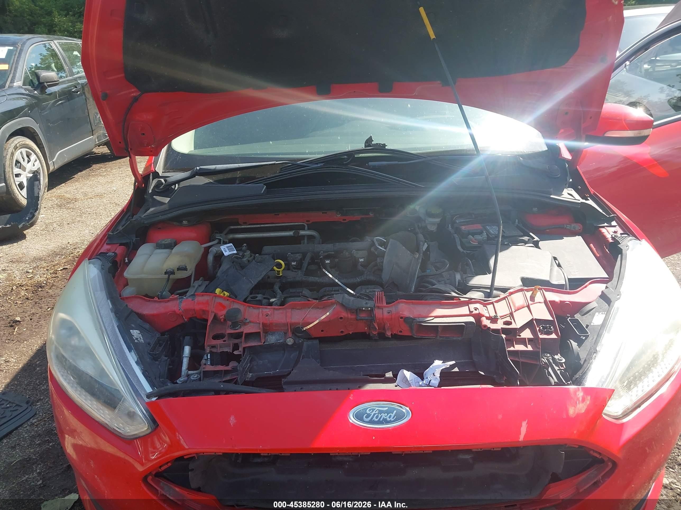 2015 Ford Focus Se Red vin: 1FADP3F26FL217685