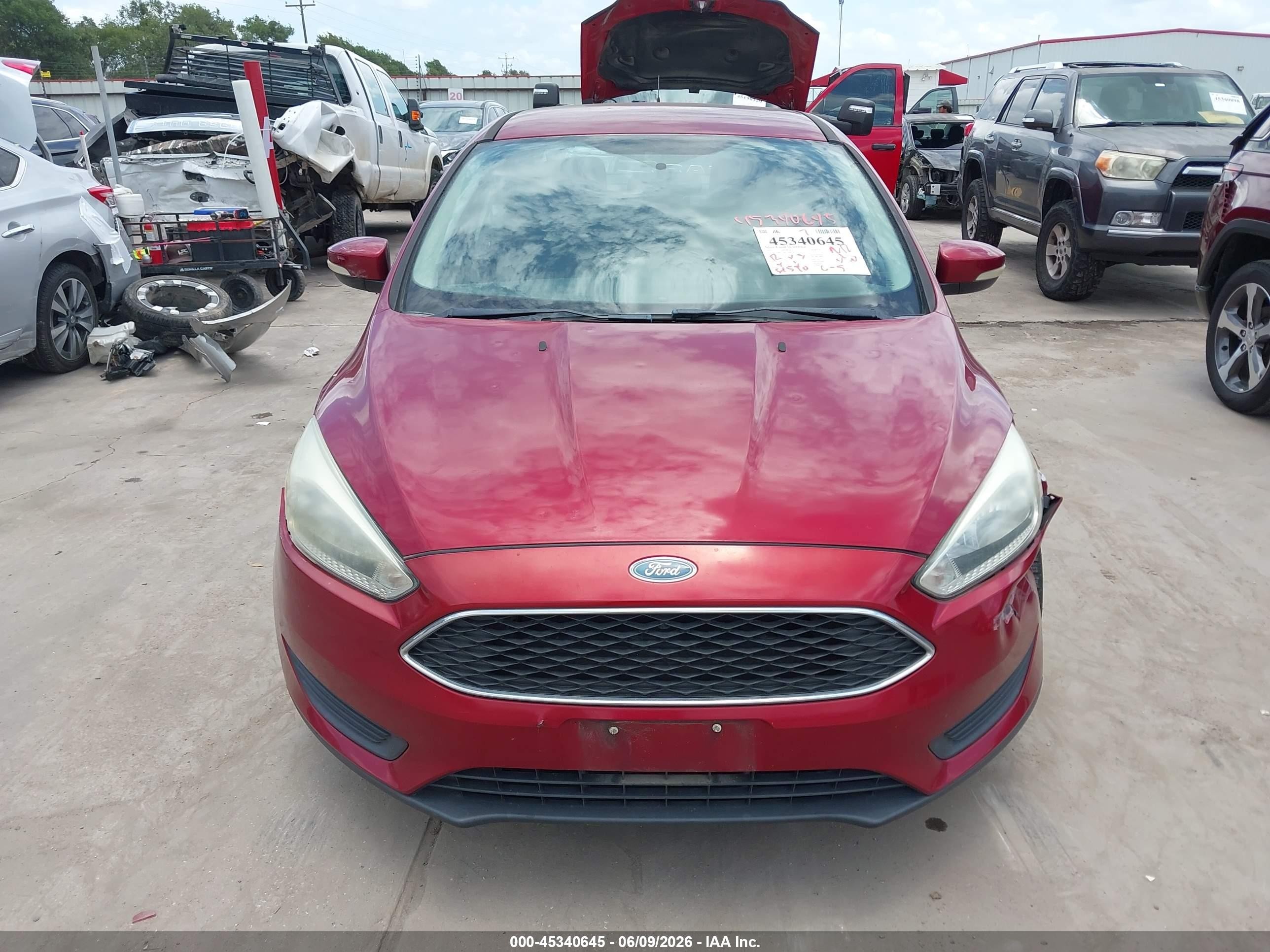 2015 Ford Focus Se Red vin: 1FADP3F26FL248418