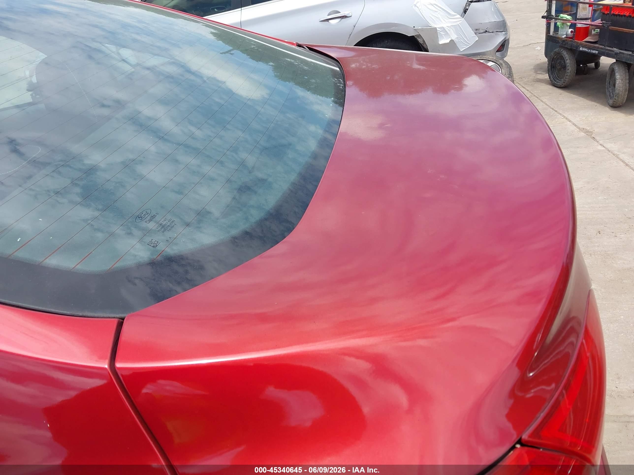 2015 Ford Focus Se Red vin: 1FADP3F26FL248418
