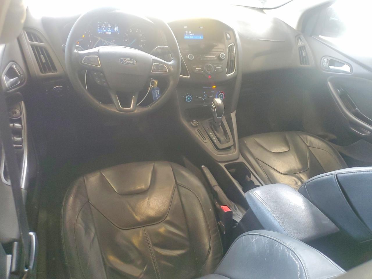 2015 Ford Focus Se Gray vin: 1FADP3F26FL275084