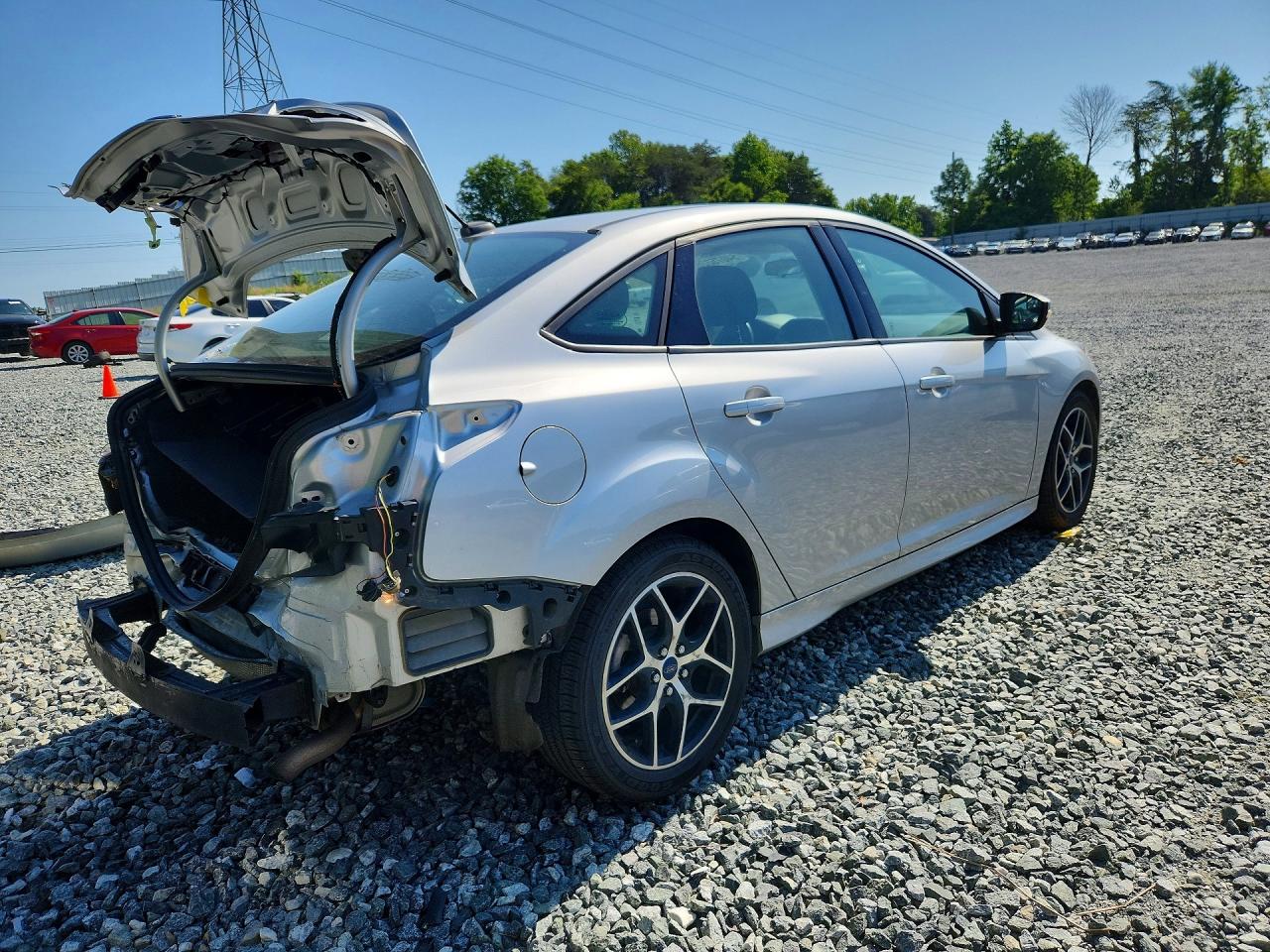 2015 Ford Focus Se Silver vin: 1FADP3F26FL291690