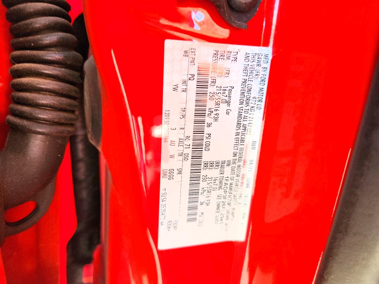 2015 Ford Focus Se Red vin: 1FADP3F26FL294511