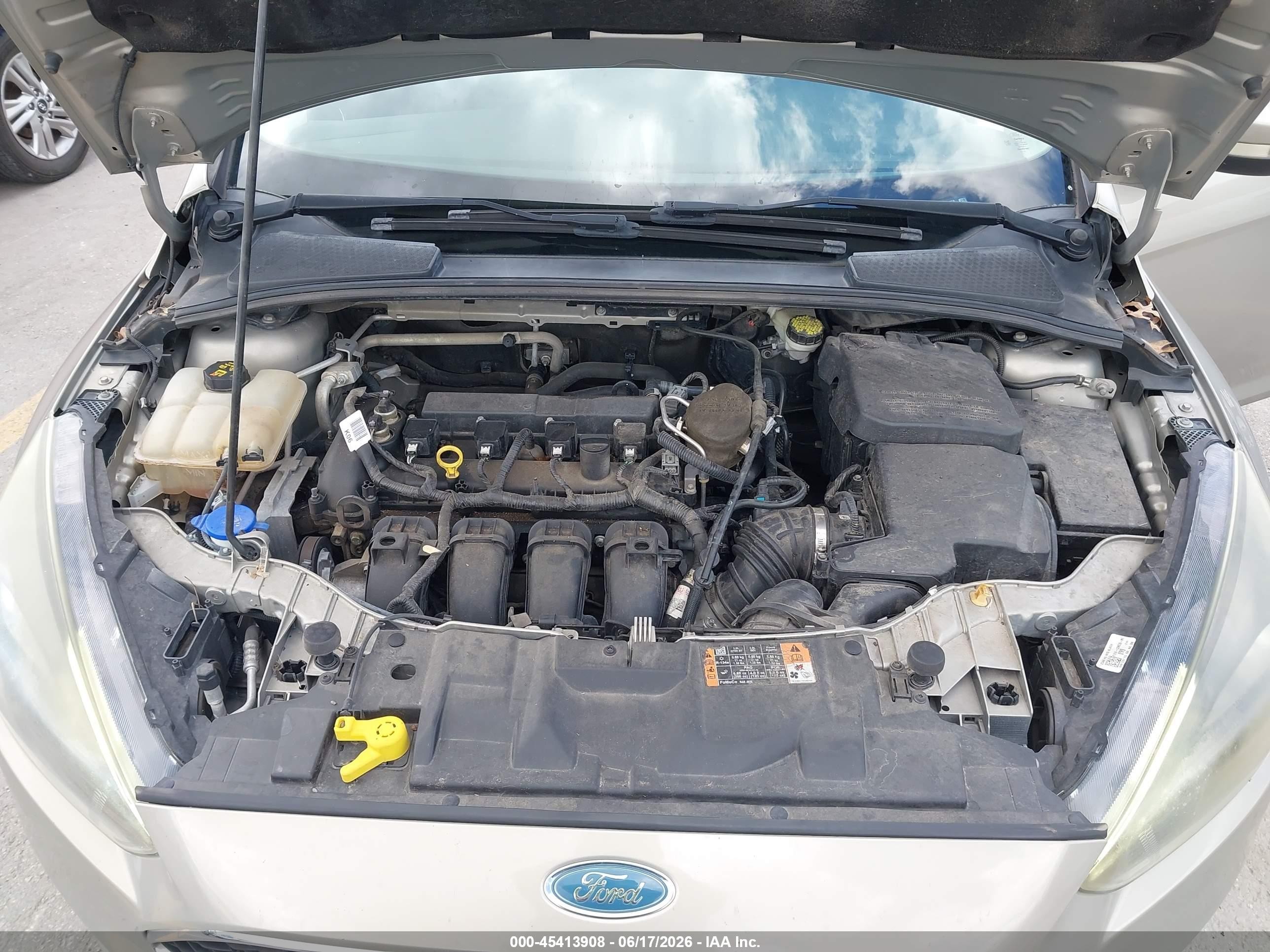 2015 Ford Focus Se Tan vin: 1FADP3F26FL296453