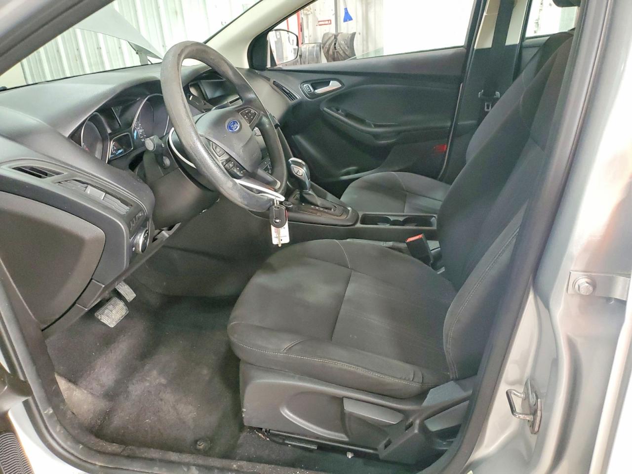 2015 Ford Focus Se Silver vin: 1FADP3F26FL321089