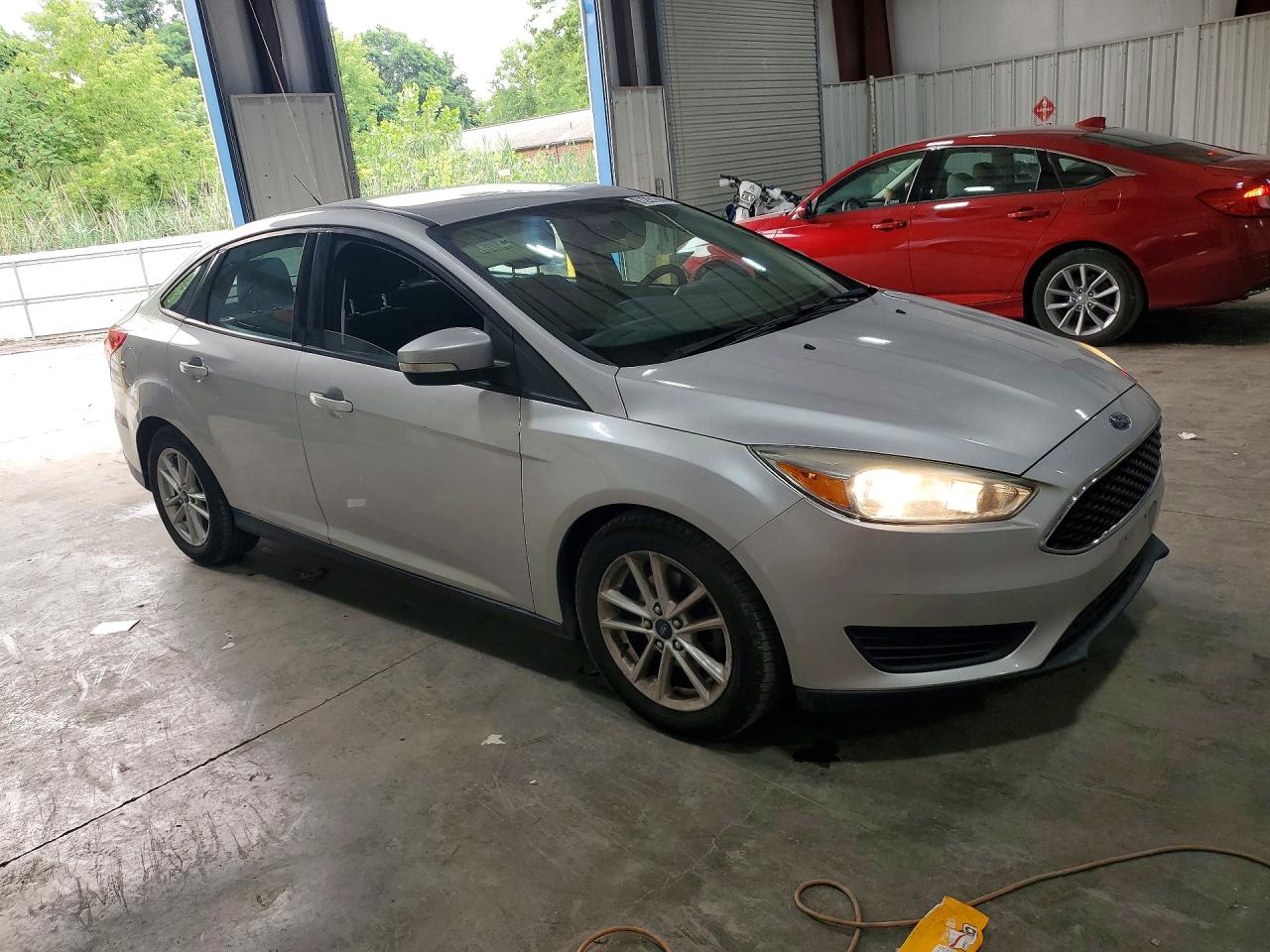 2015 Ford Focus Se Silver vin: 1FADP3F26FL321089