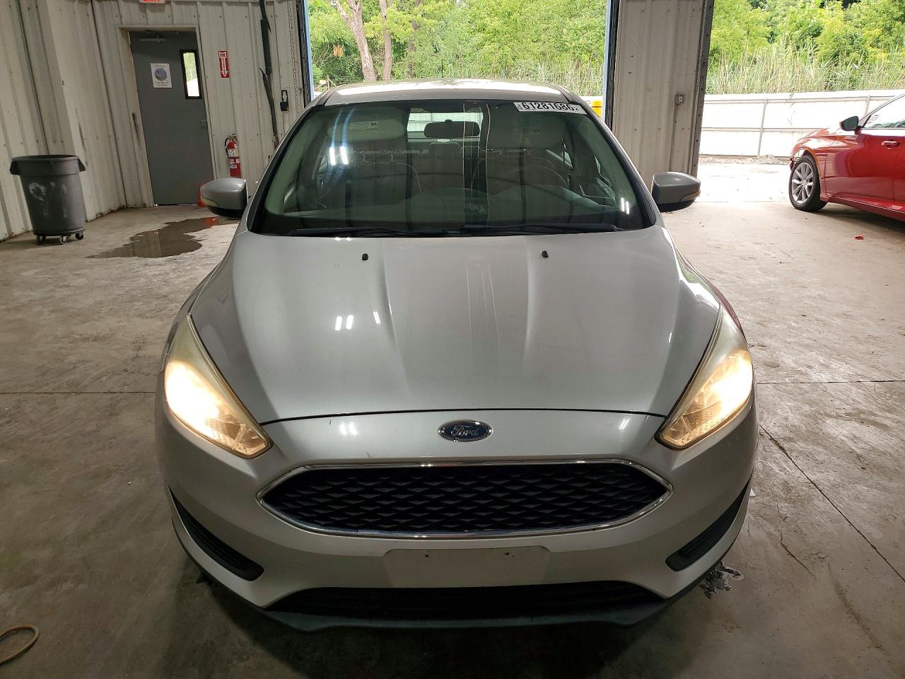 2015 Ford Focus Se Silver vin: 1FADP3F26FL321089