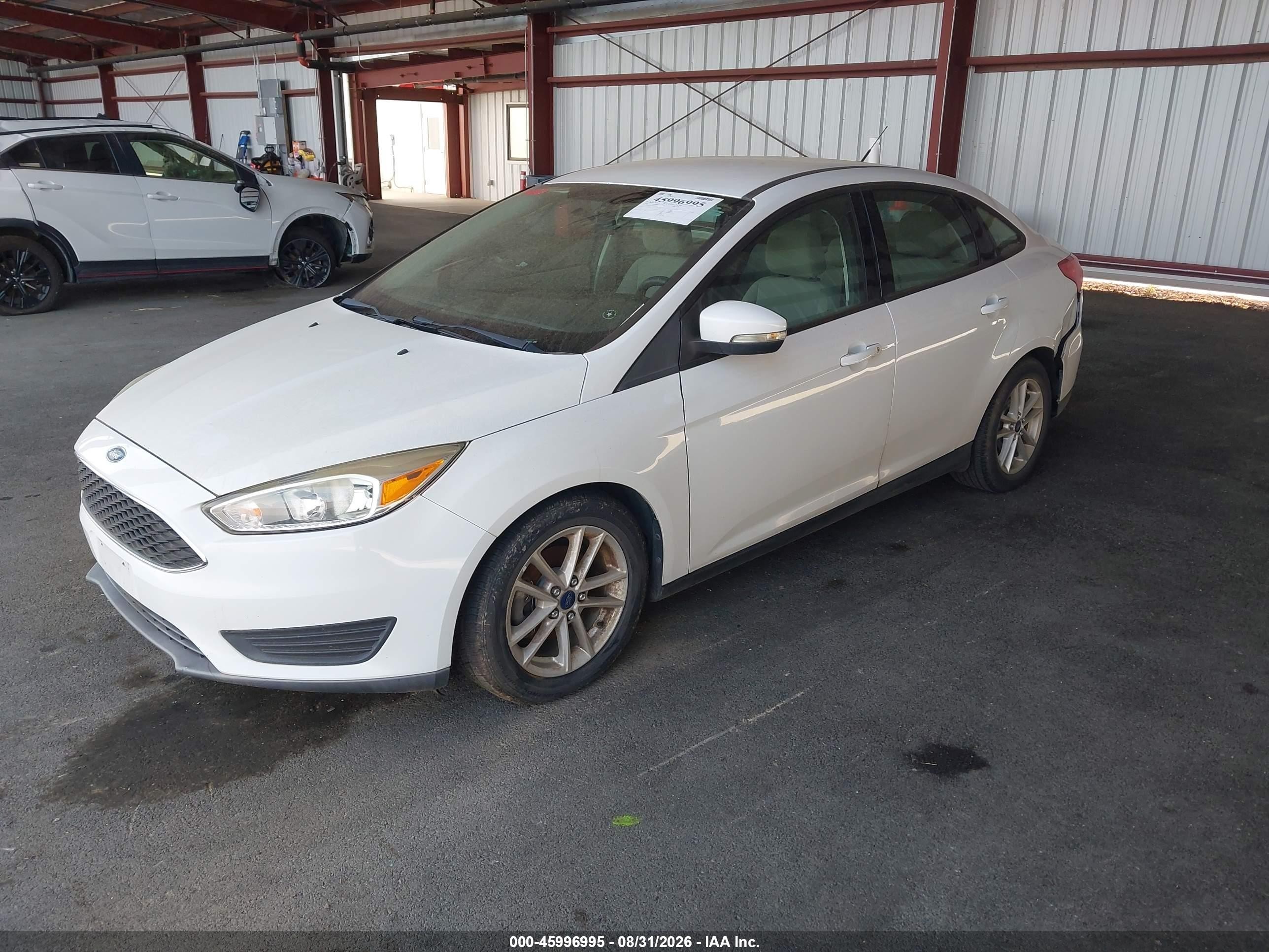 2015 Ford Focus Se White vin: 1FADP3F26FL329323