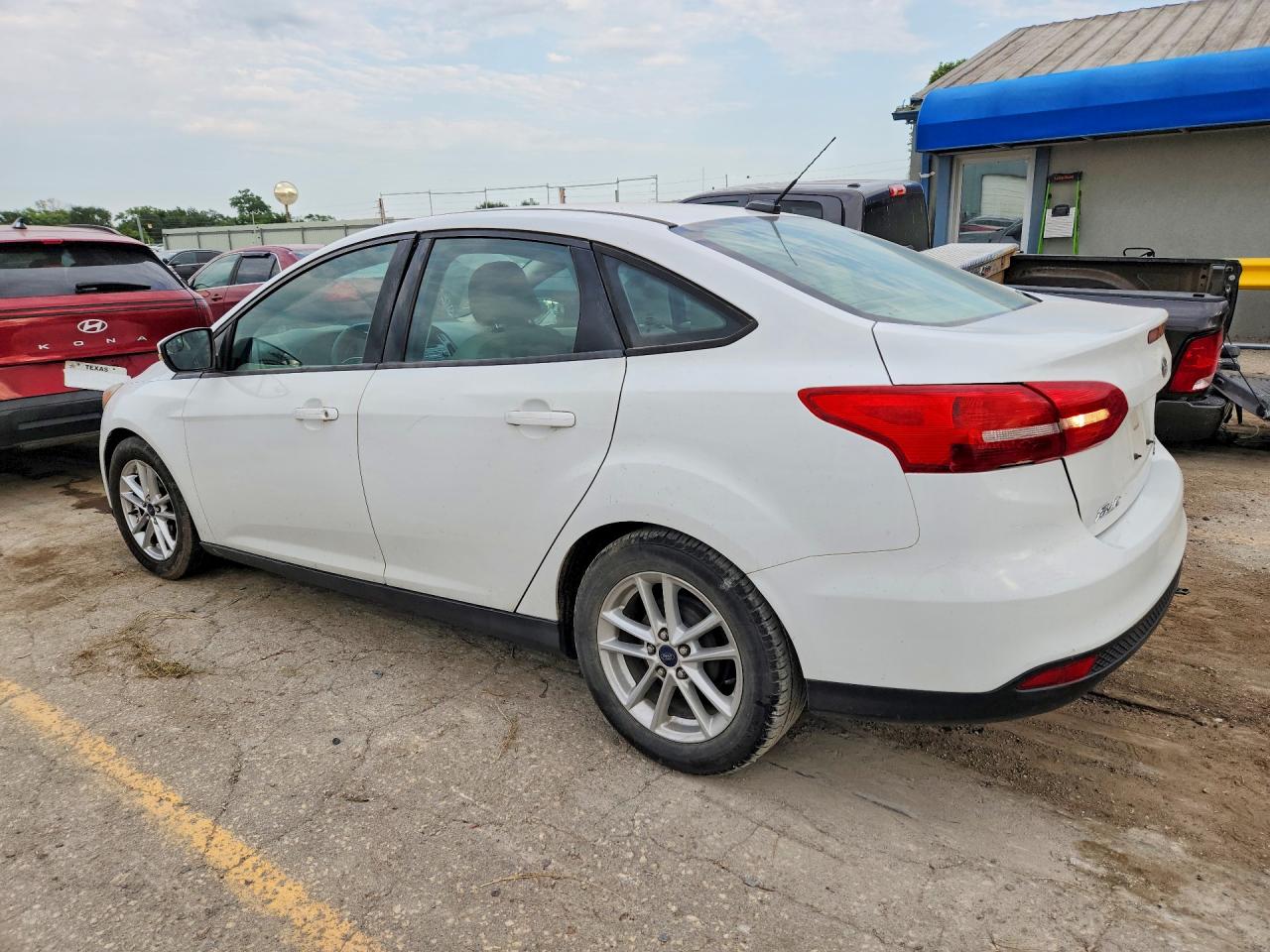 2015 Ford Focus Se White vin: 1FADP3F26FL329984