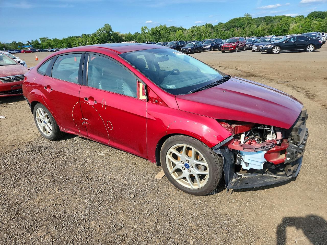 2015 Ford Focus Se Бордовый vin: 1FADP3F26FL338166