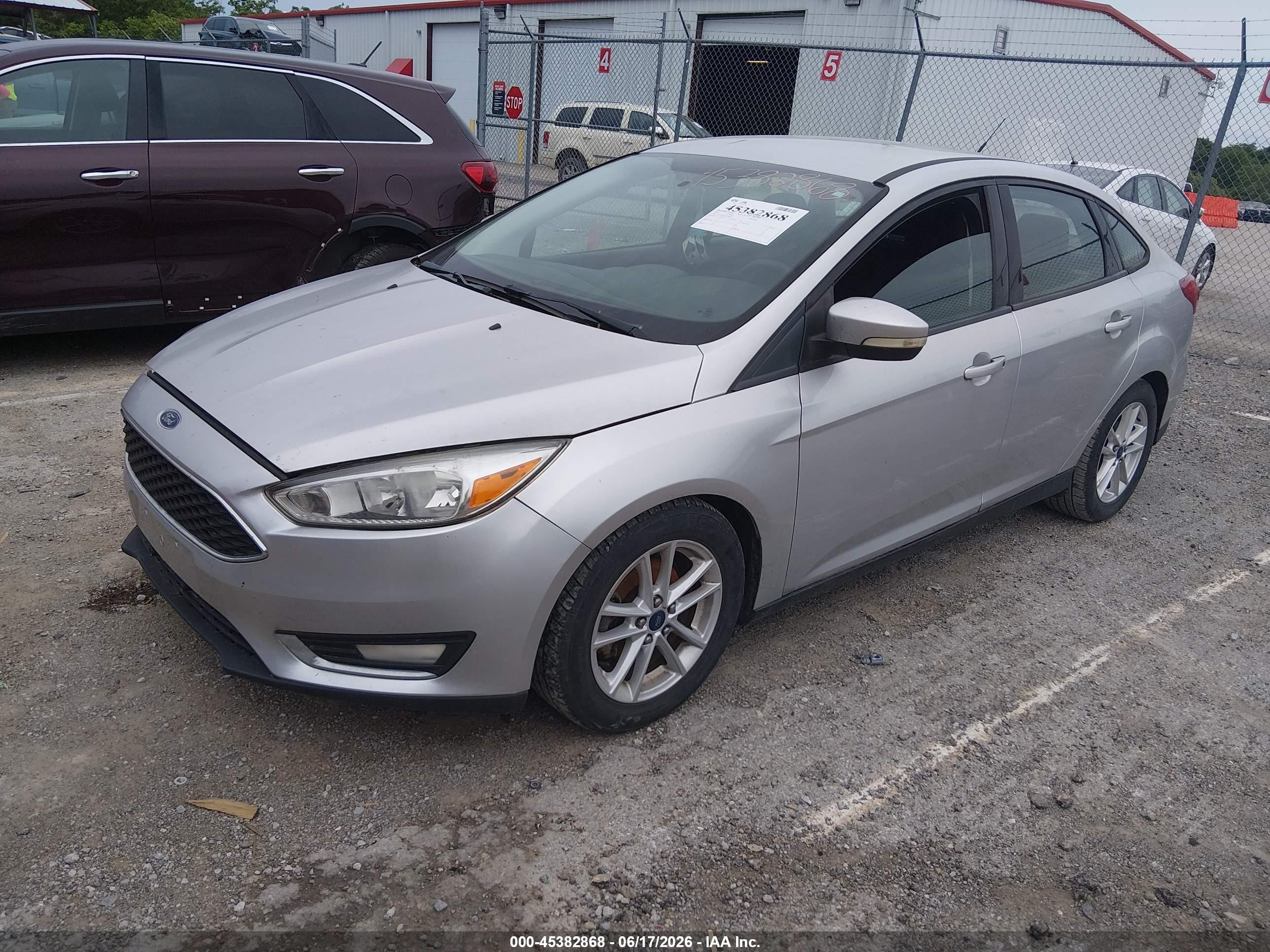 2015 Ford Focus Se Silver vin: 1FADP3F26FL339916