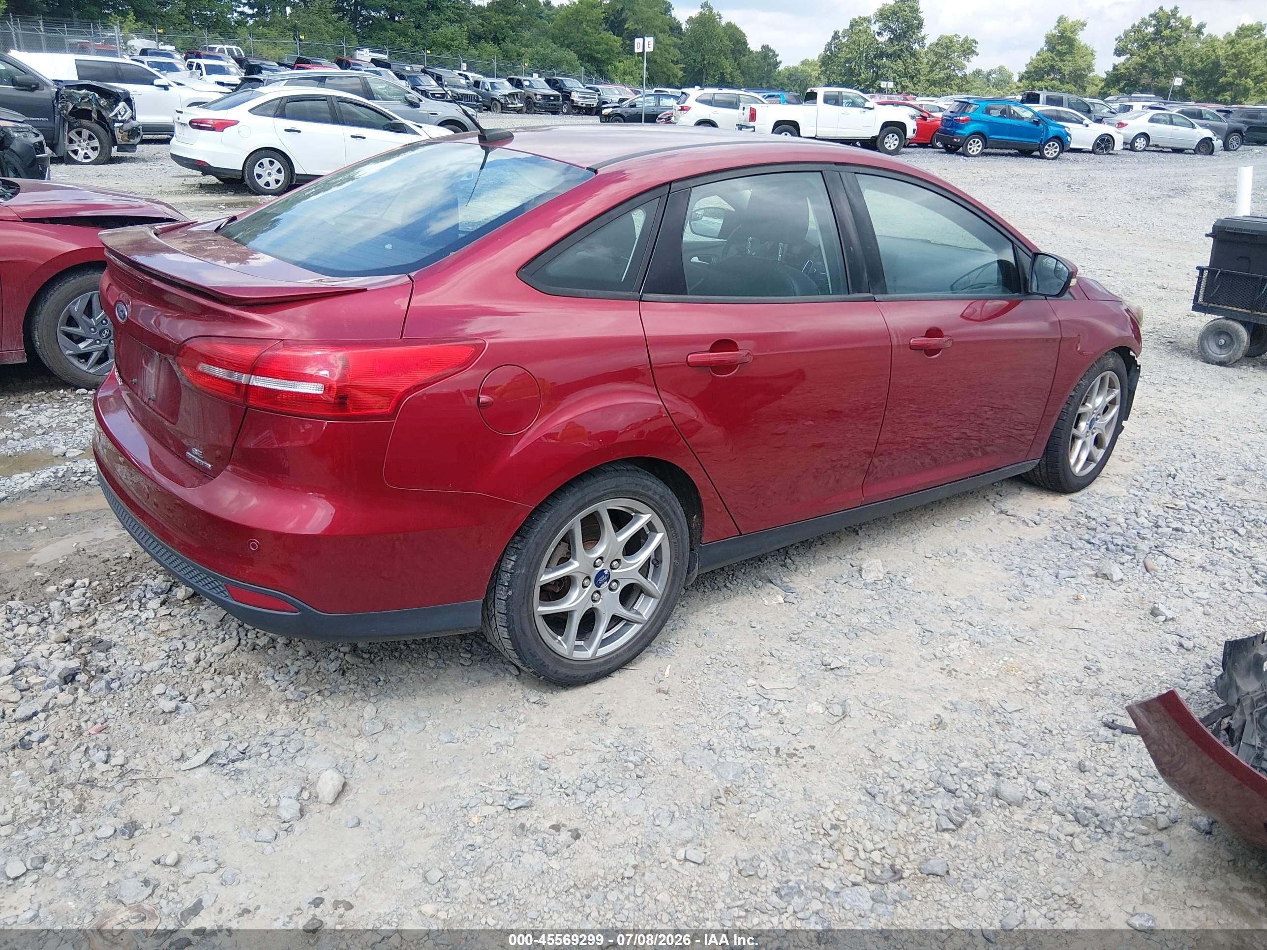 2015 Ford Focus Se Red vin: 1FADP3F26FL347045