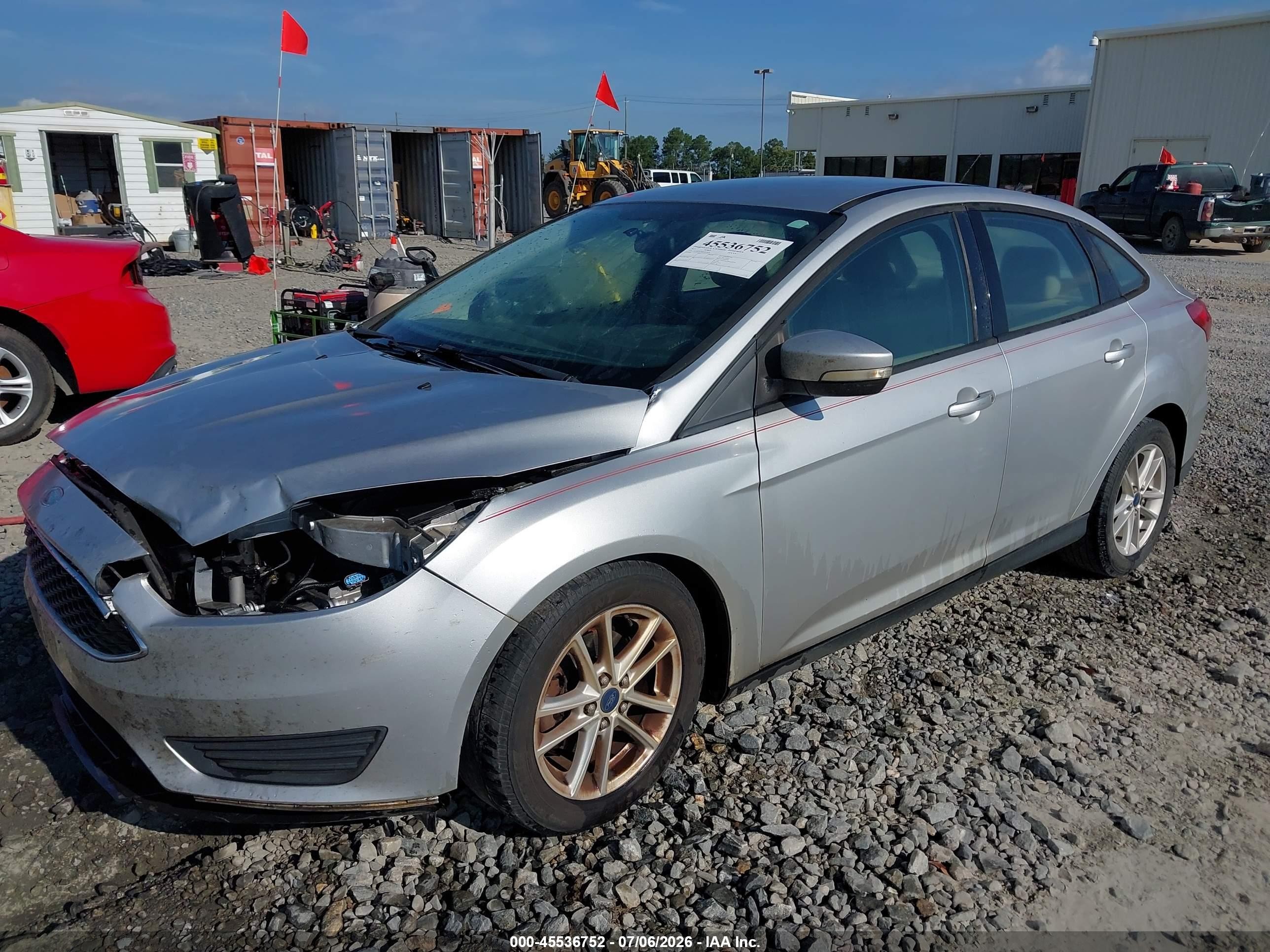 2015 Ford Focus Se Silver vin: 1FADP3F26FL353878