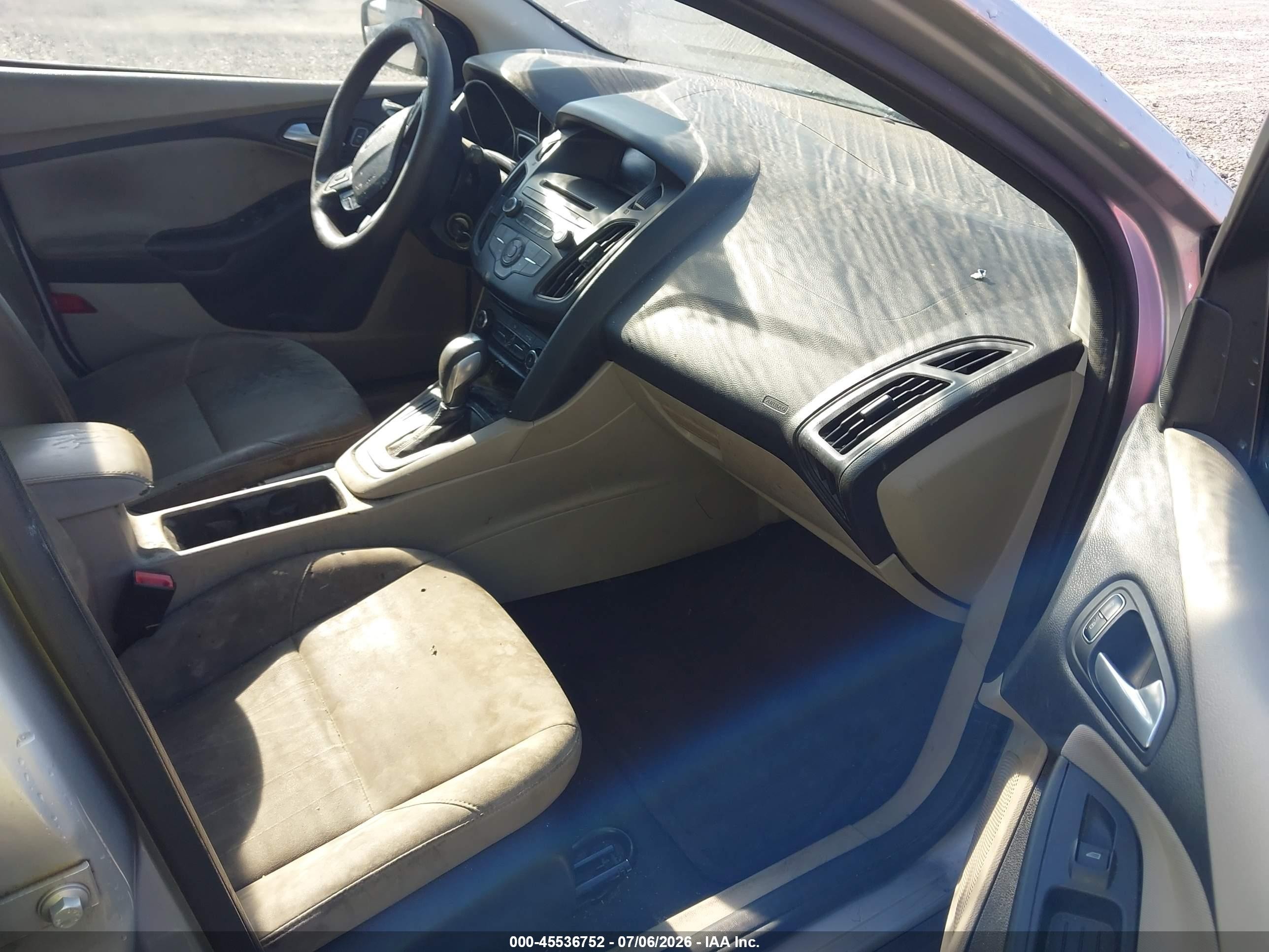 2015 Ford Focus Se Silver vin: 1FADP3F26FL353878