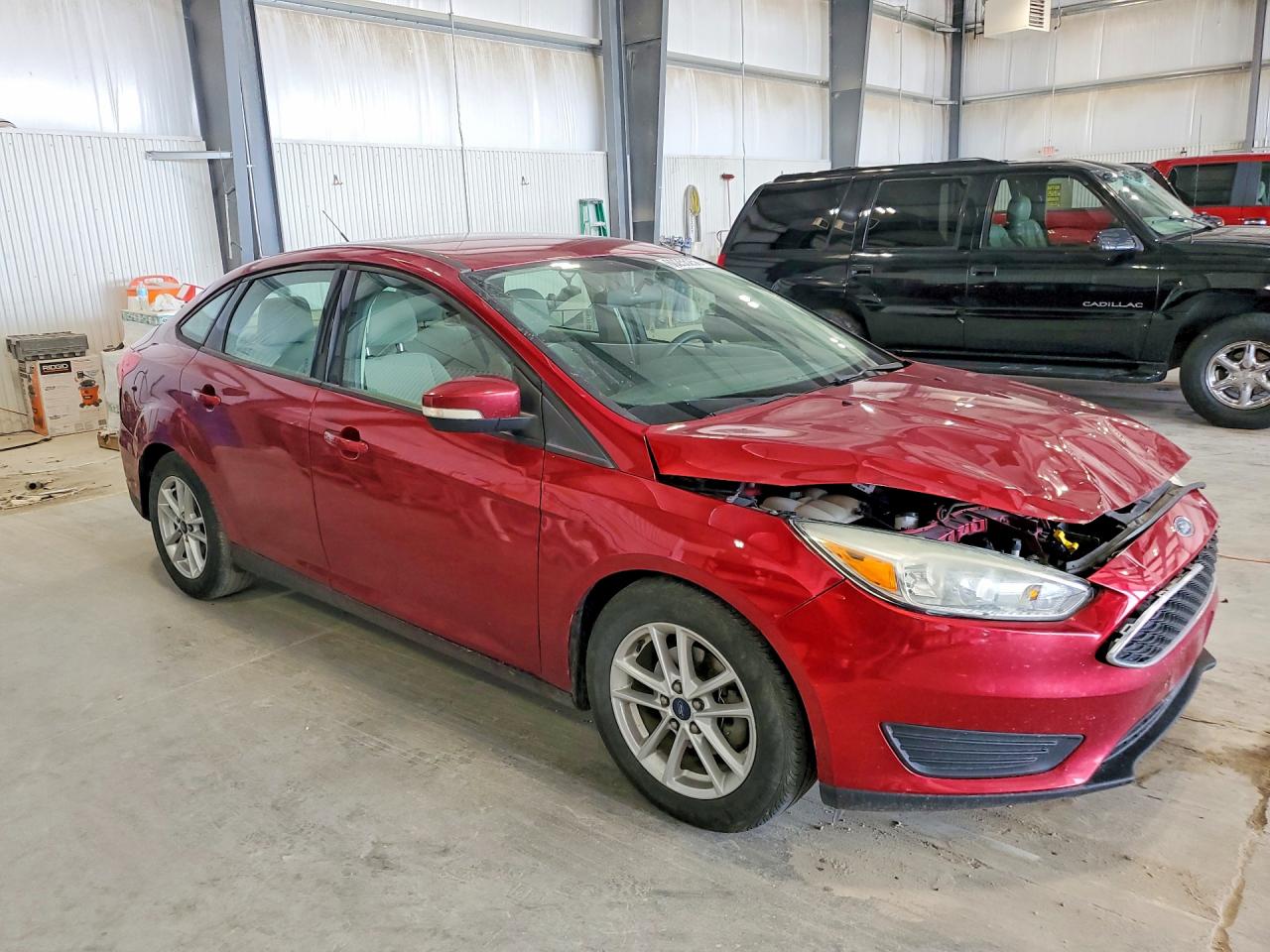 2015 Ford Focus Se Red vin: 1FADP3F26FL374875