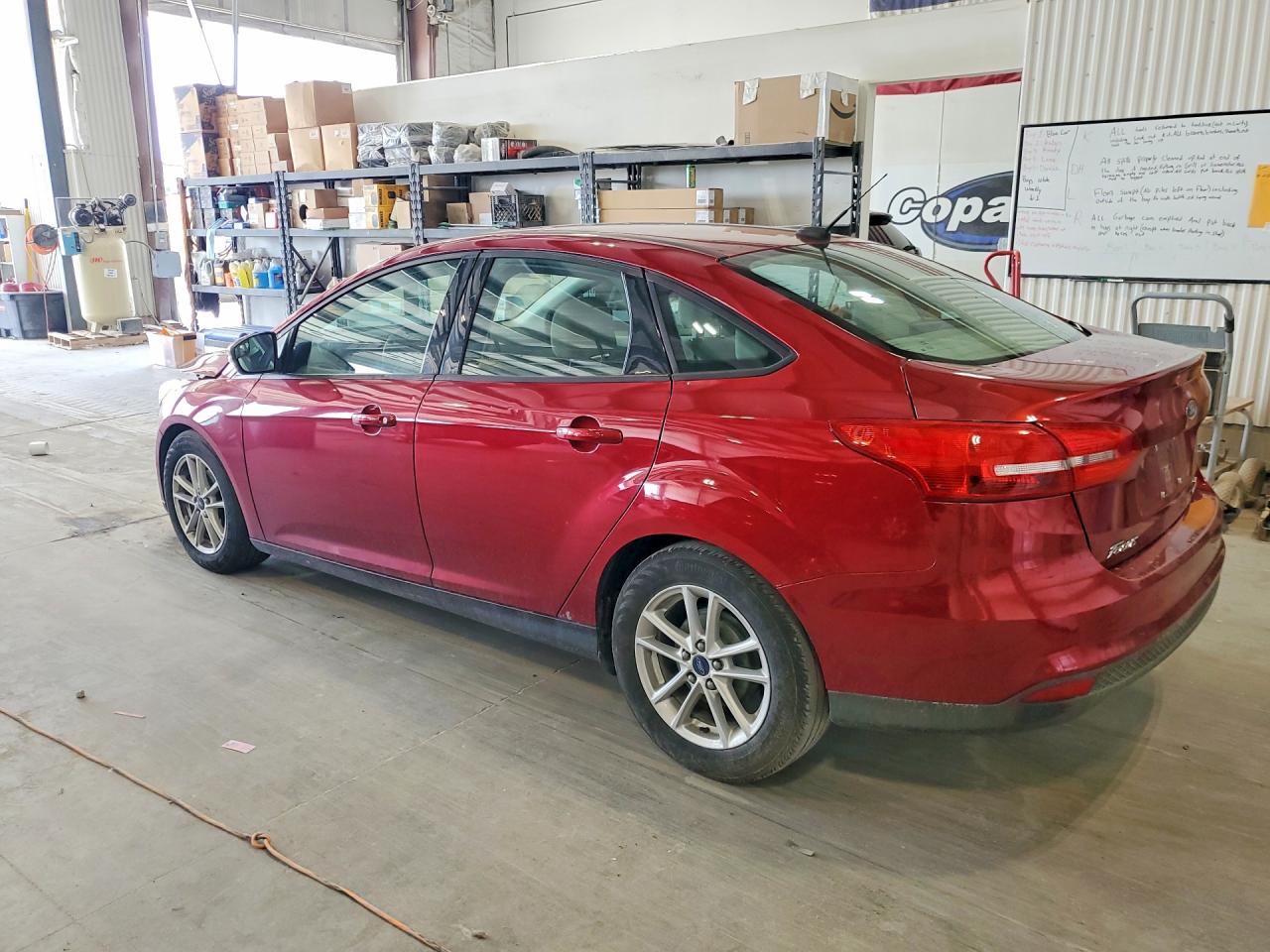 2015 Ford Focus Se Red vin: 1FADP3F26FL374875