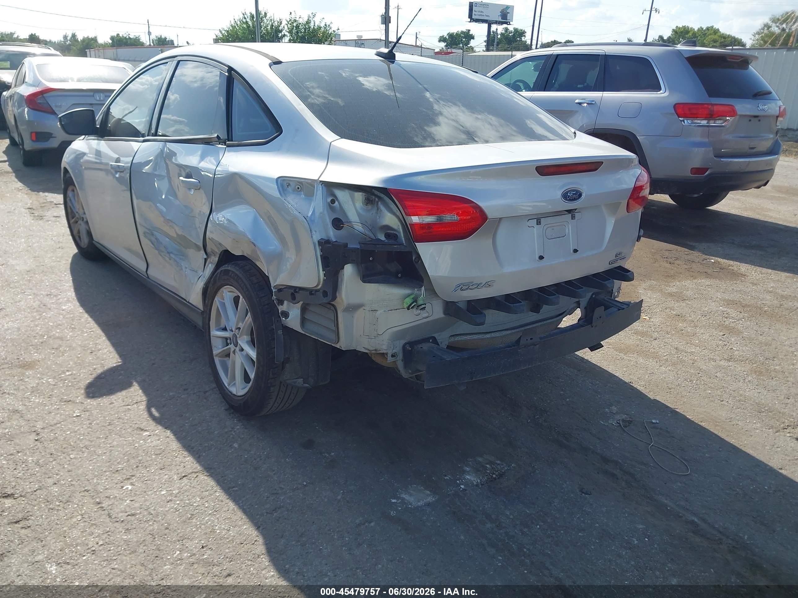 2015 Ford Focus Se Silver vin: 1FADP3F26FL384564