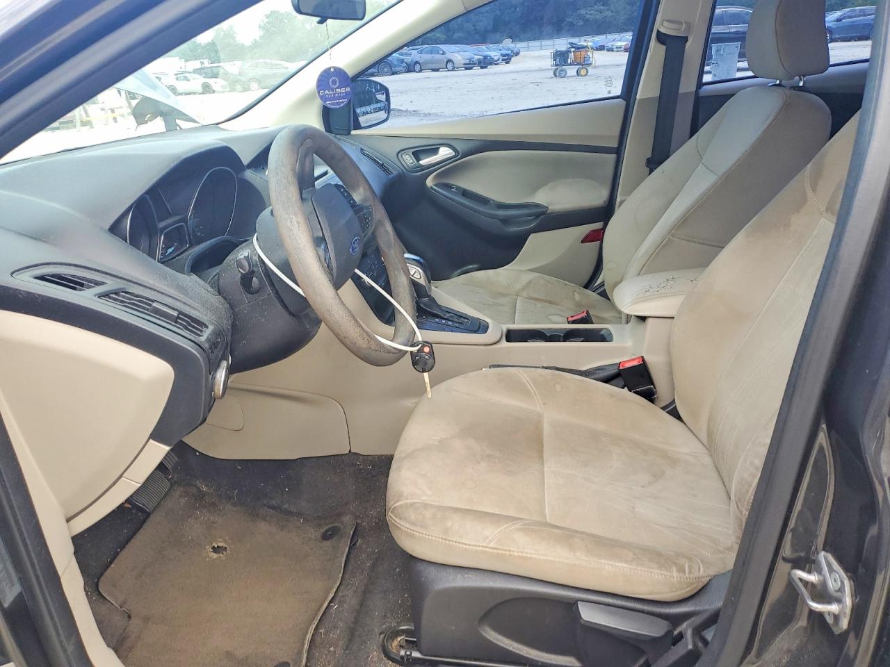 2016 Ford Focus Se Gray vin: 1FADP3F26GL242684